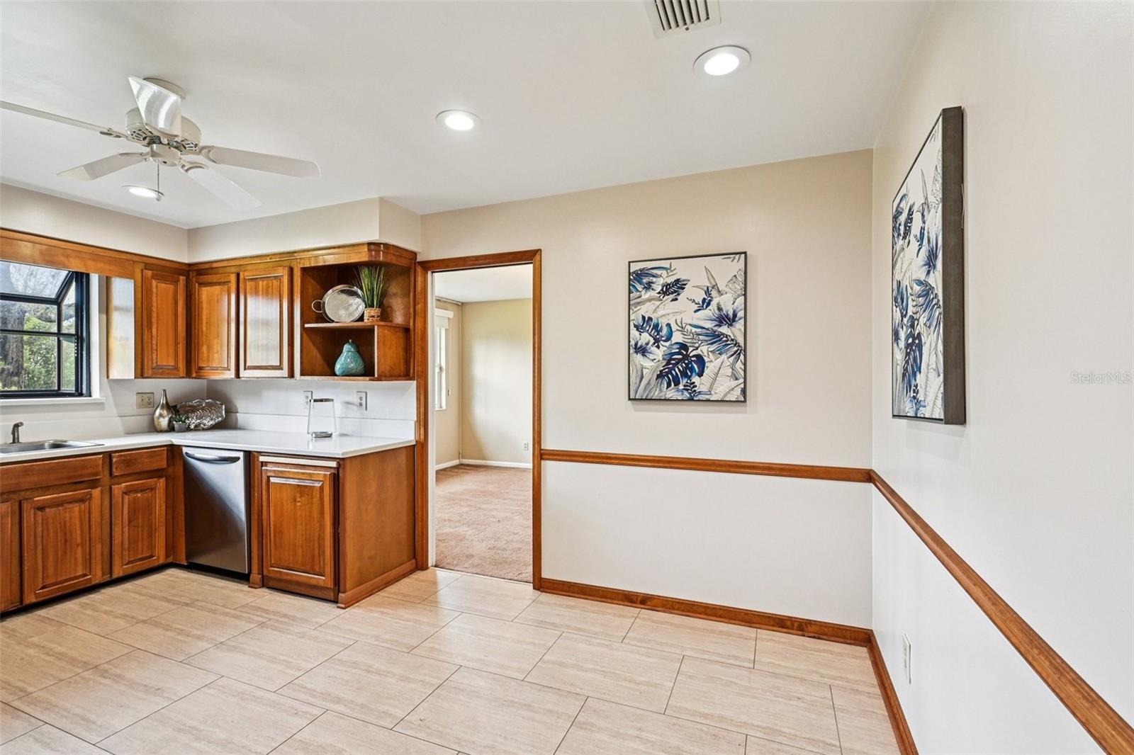 Image 16 of 60 For 8507 Synhoff Drive