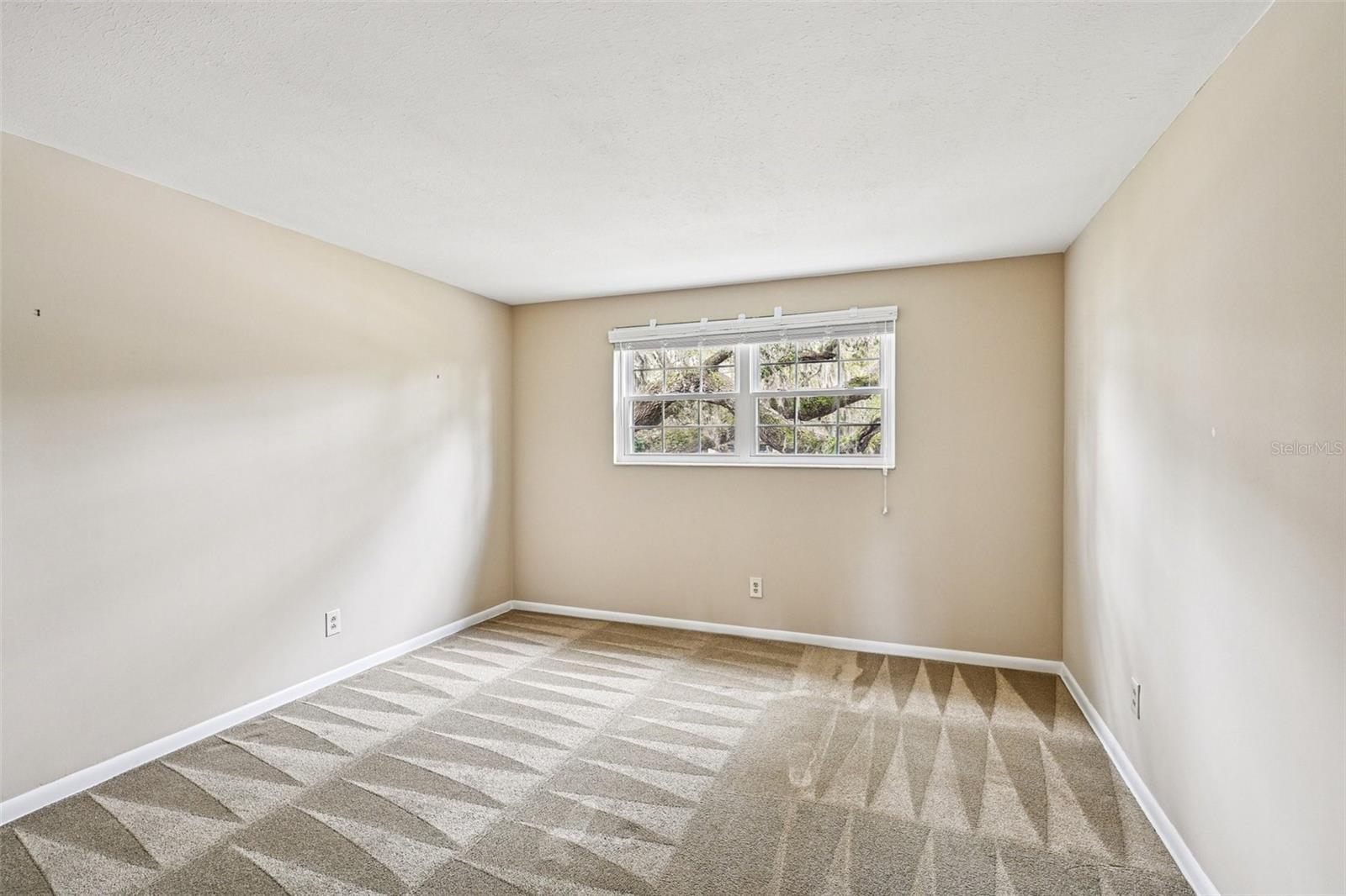 Image 19 of 60 For 8507 Synhoff Drive