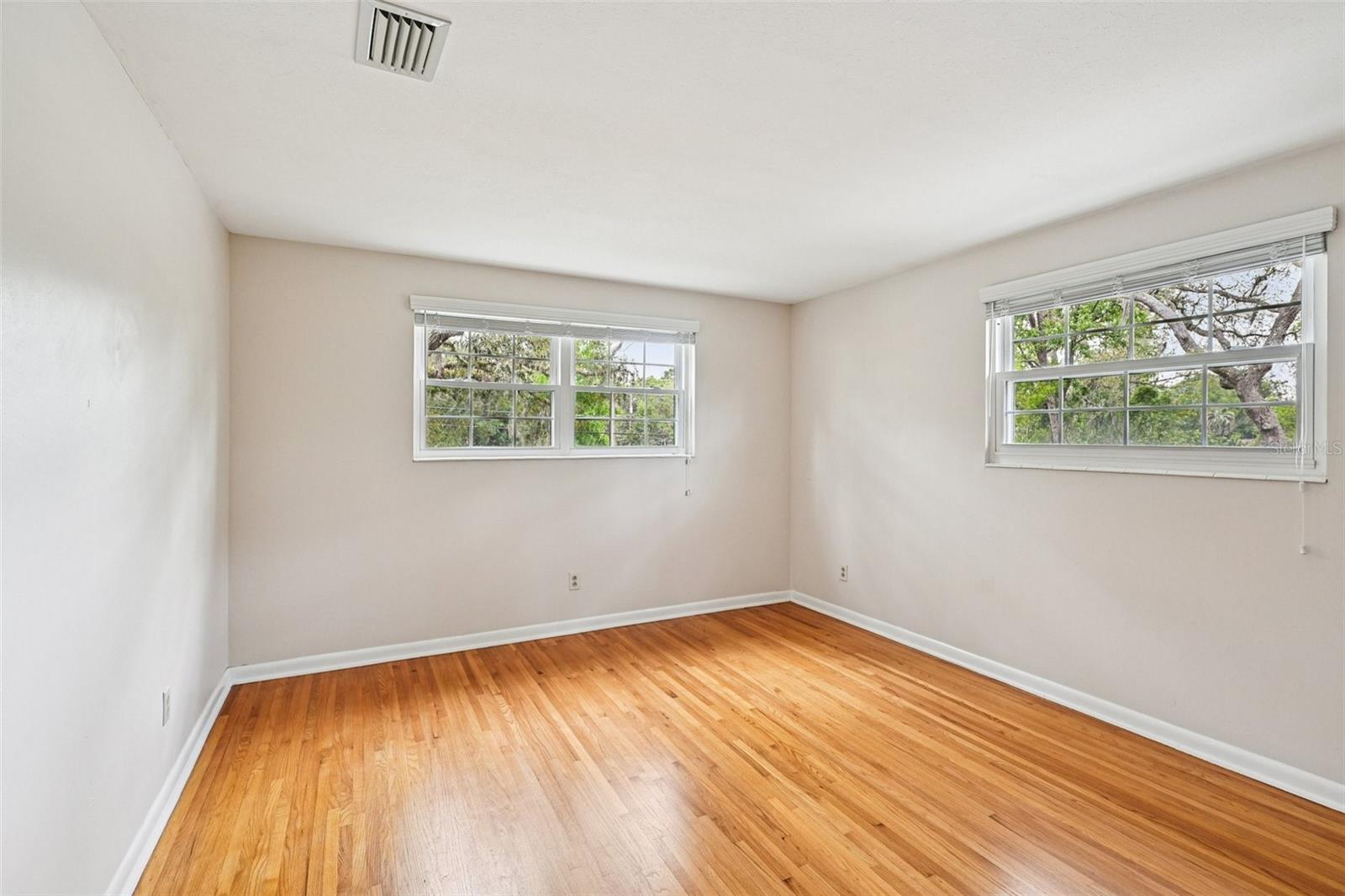 Image 27 of 60 For 8507 Synhoff Drive