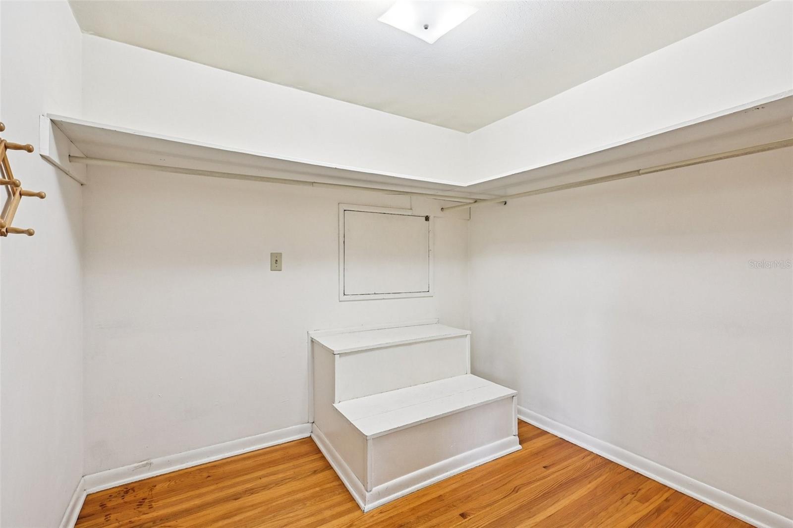 Image 29 of 60 For 8507 Synhoff Drive