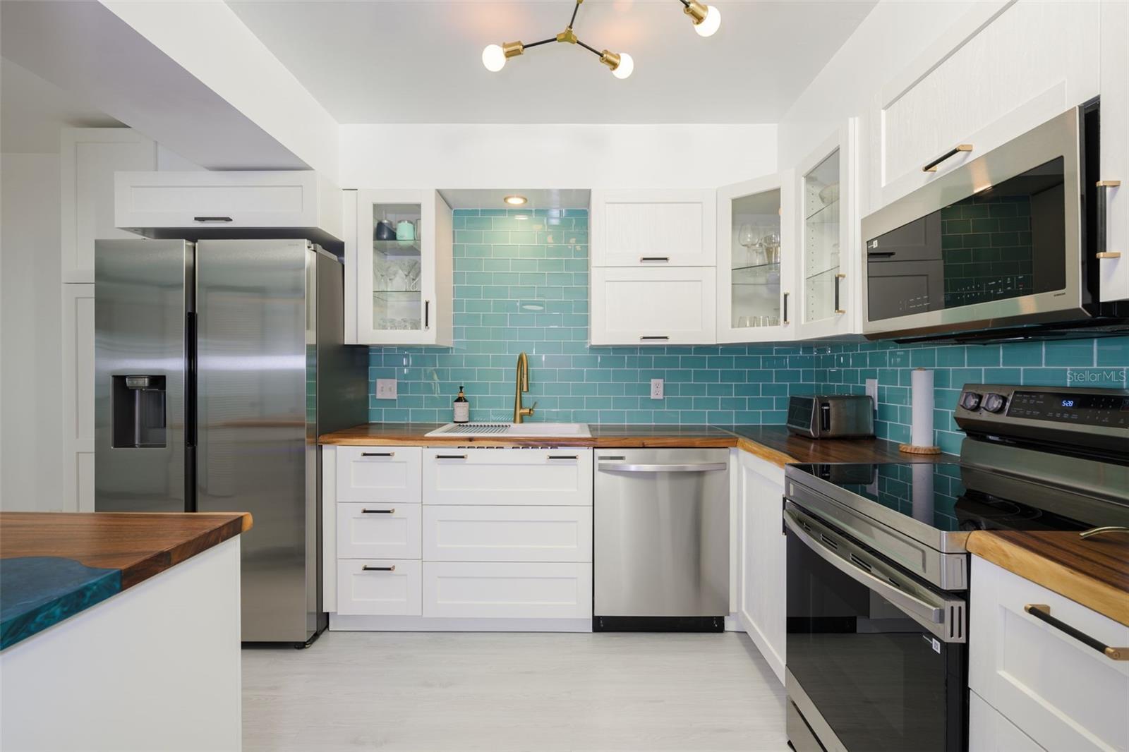 Image 7 of 46 For 2220 Ocean Shore Boulevard 505a