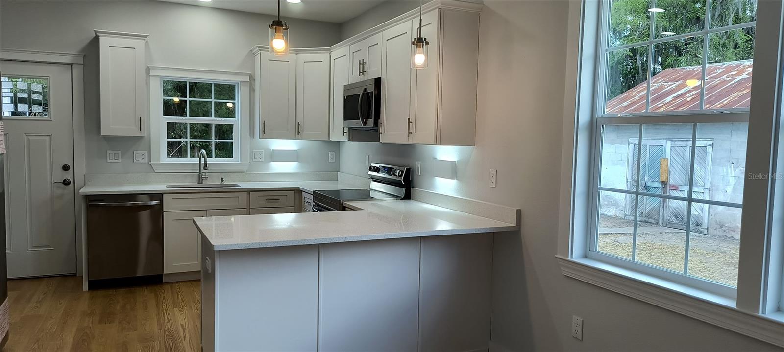 Image 12 of 34 For 98 Bruen Street