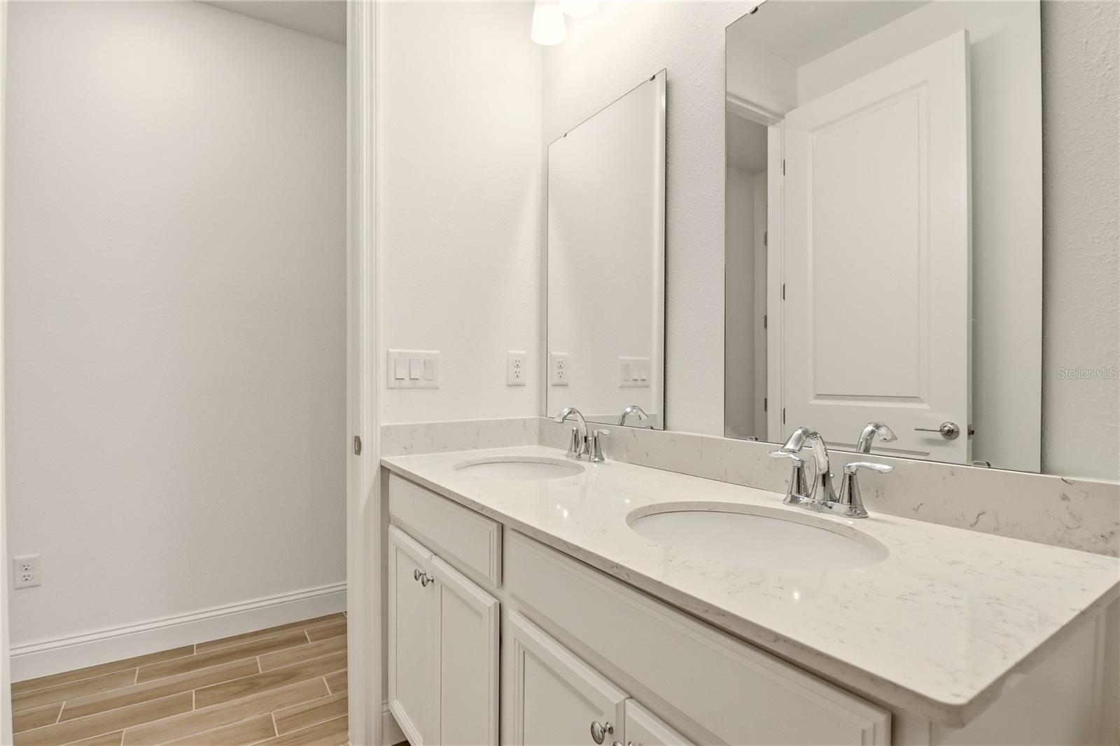 Image 29 of 42 For 891 Stillwater Boulevard