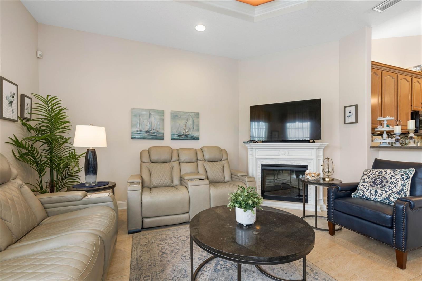 Image 13 of 79 For 9 Coconut Court