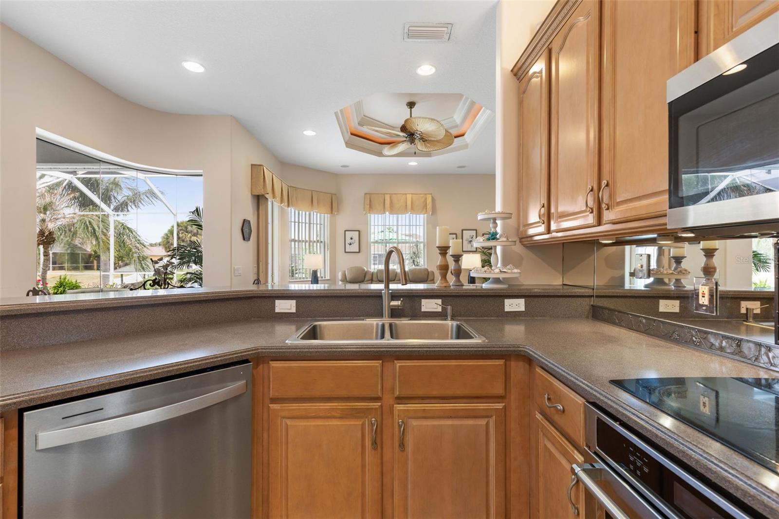 Image 20 of 79 For 9 Coconut Court