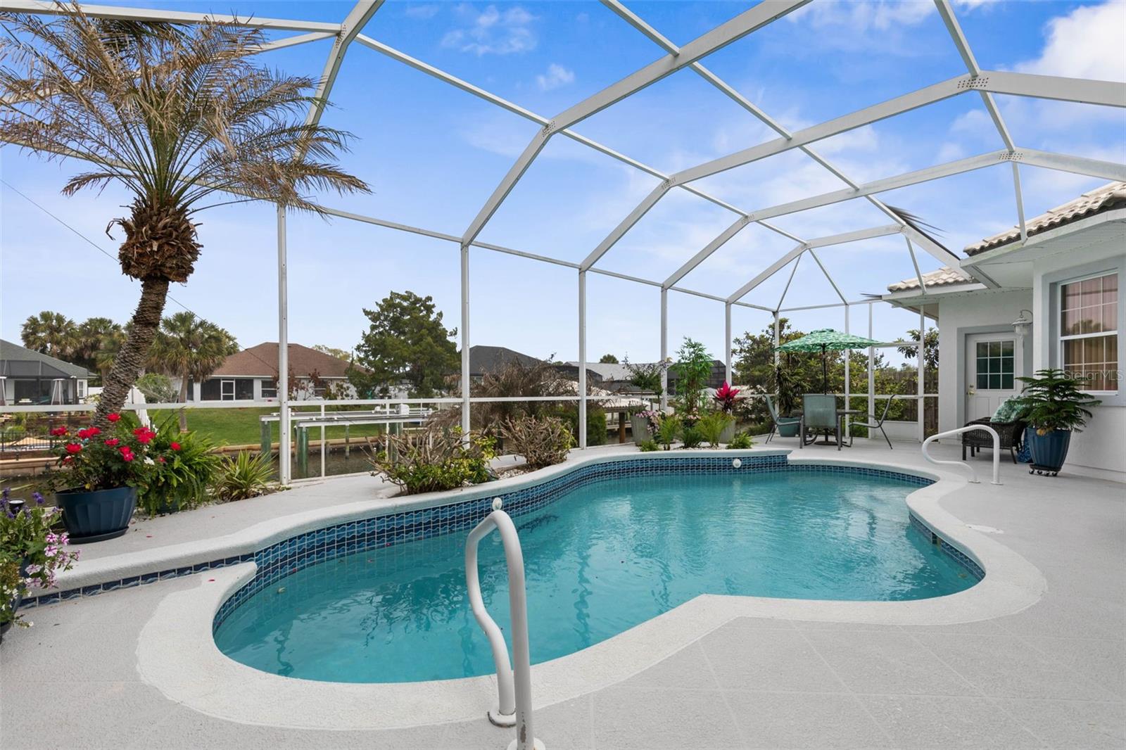 Image 24 of 79 For 9 Coconut Court