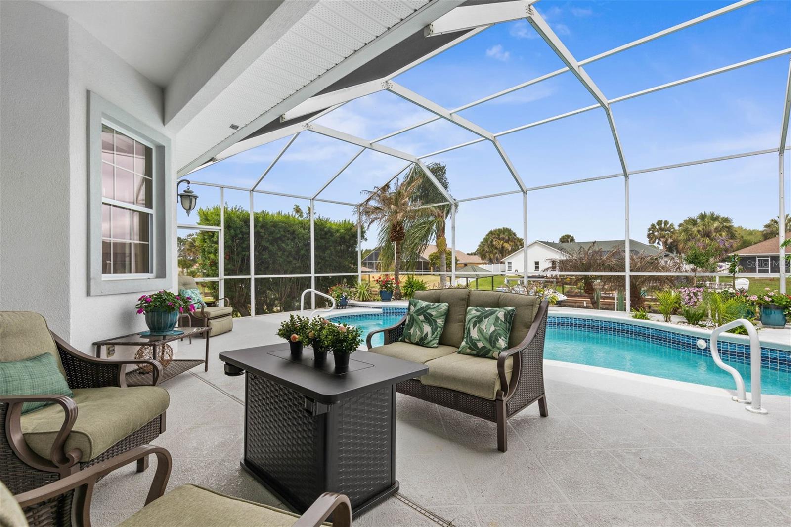 Image 28 of 79 For 9 Coconut Court