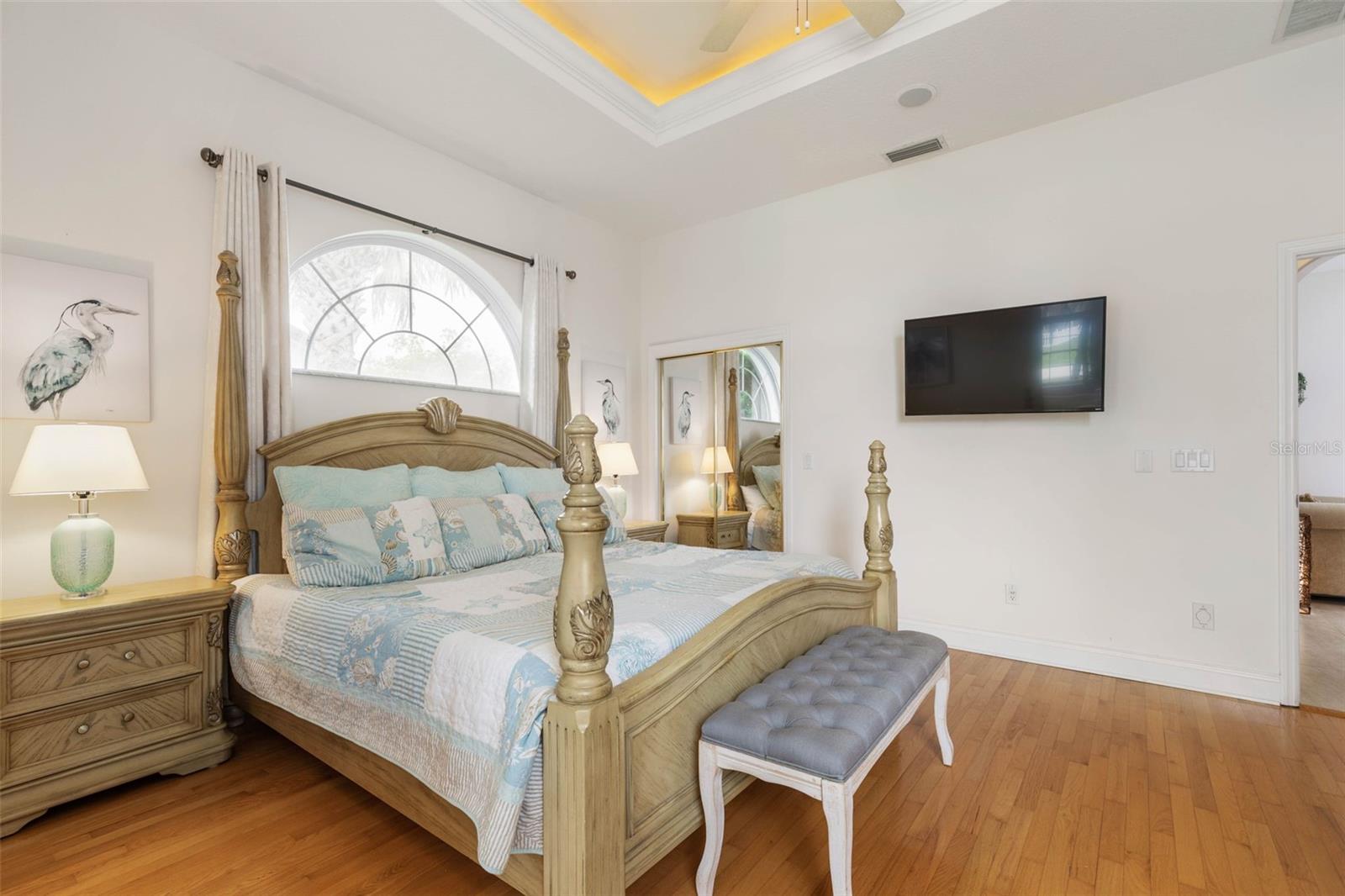 Image 36 of 79 For 9 Coconut Court