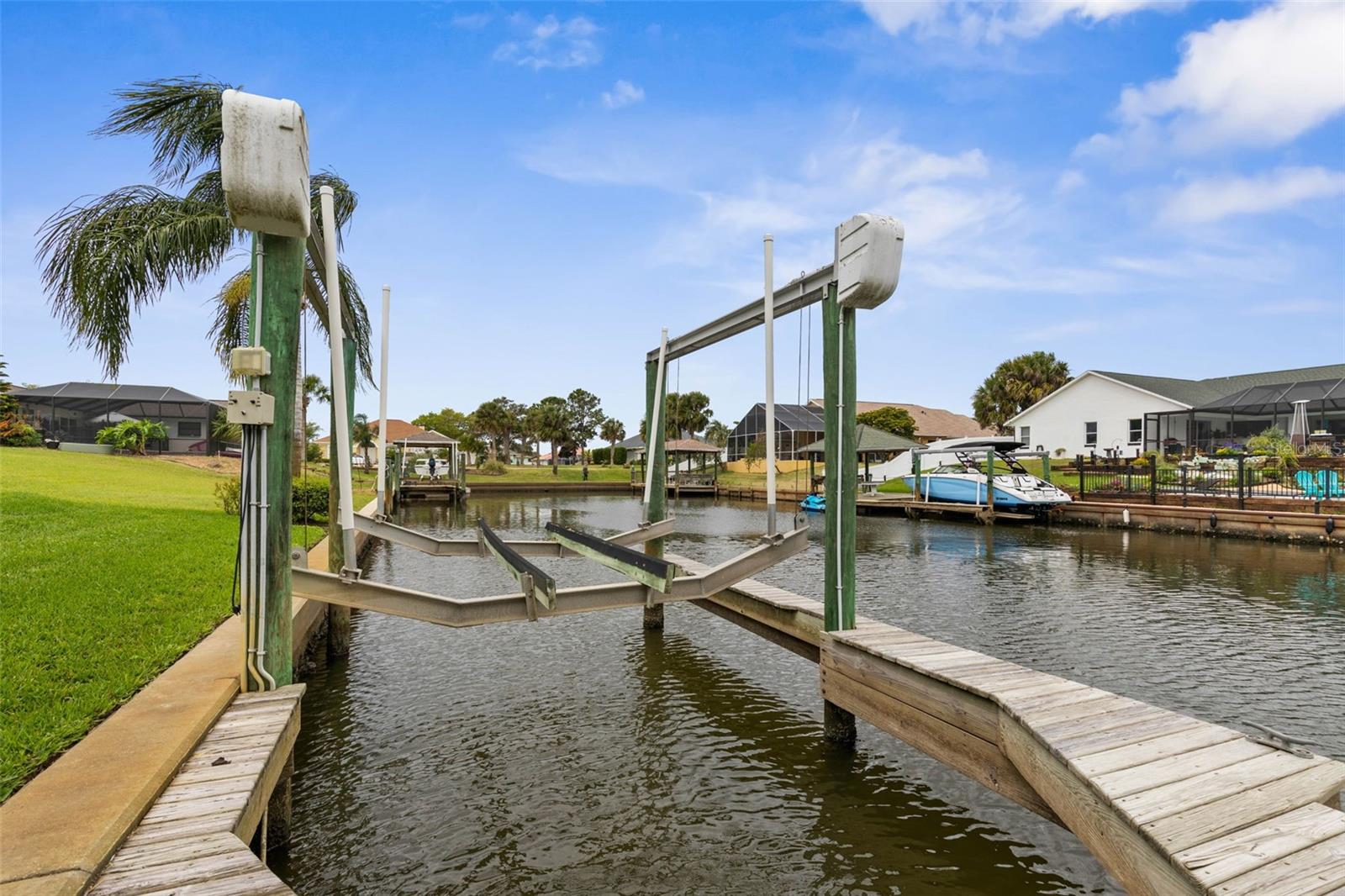 Image 5 of 79 For 9 Coconut Court