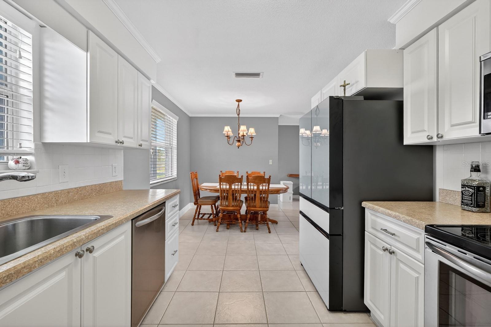 Image 16 of 48 For 30 Longfellow Circle