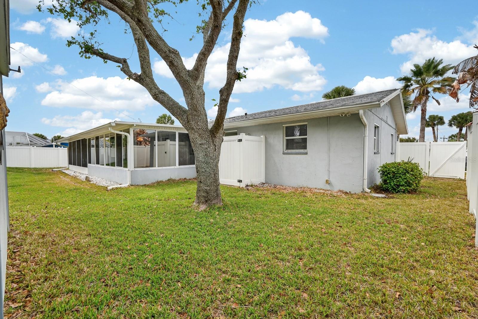 Image 34 of 48 For 30 Longfellow Circle