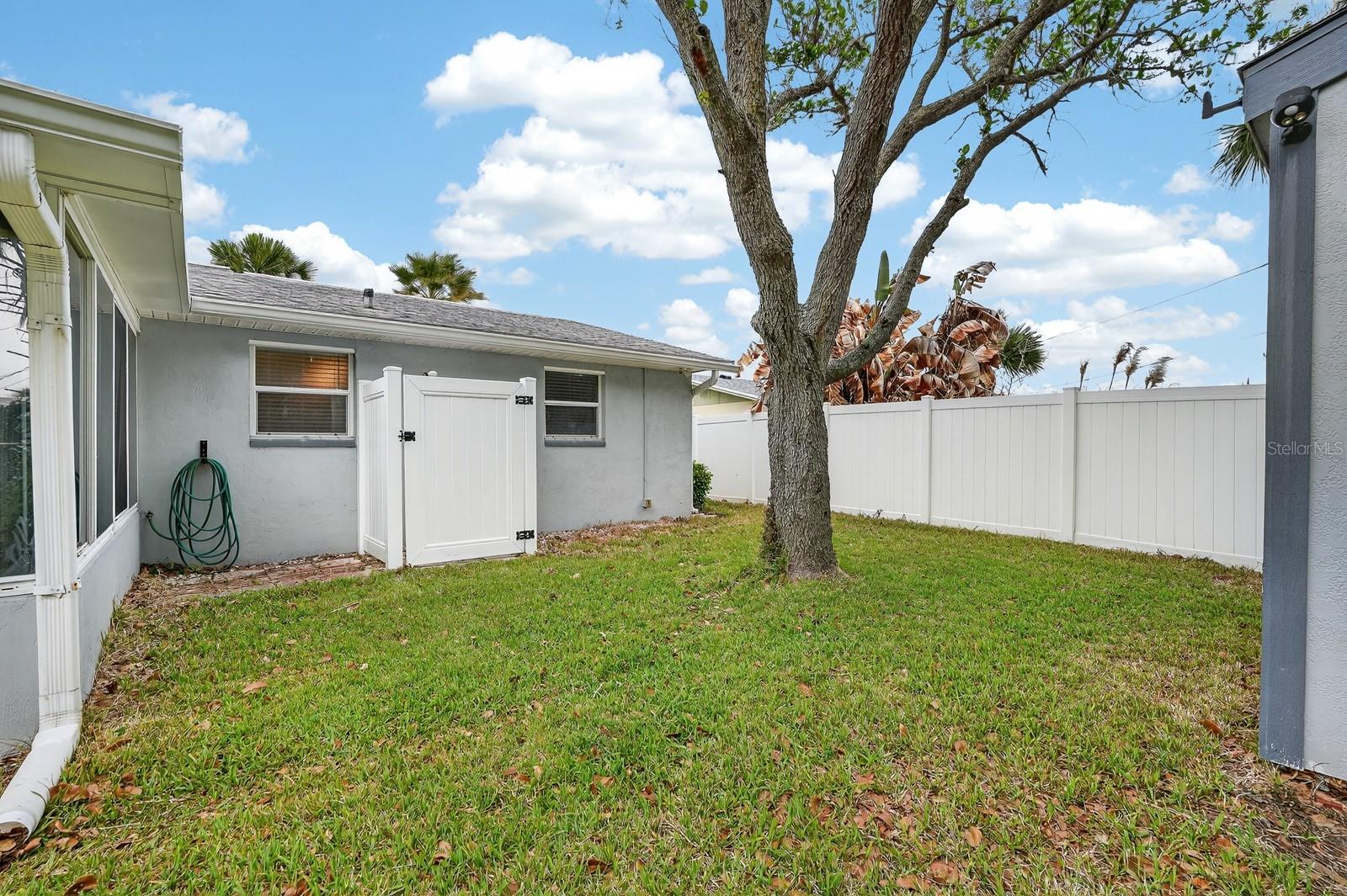 Image 38 of 48 For 30 Longfellow Circle