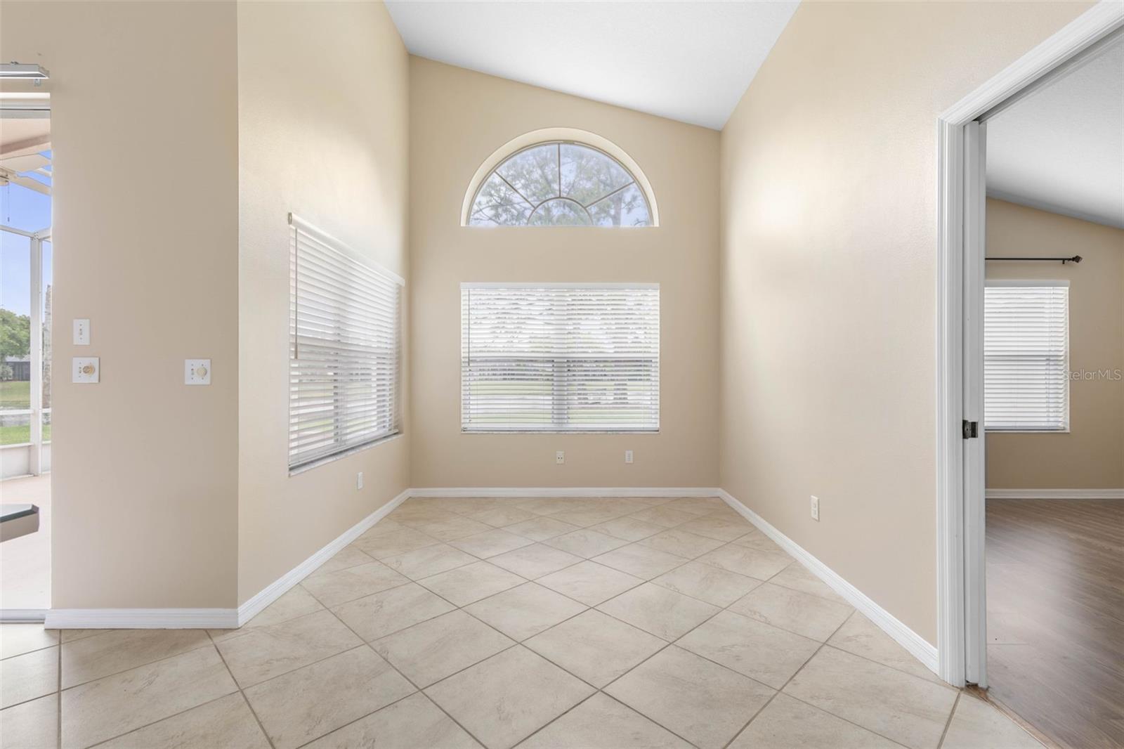 Image 10 of 100 For 60 Villa Lago Lane