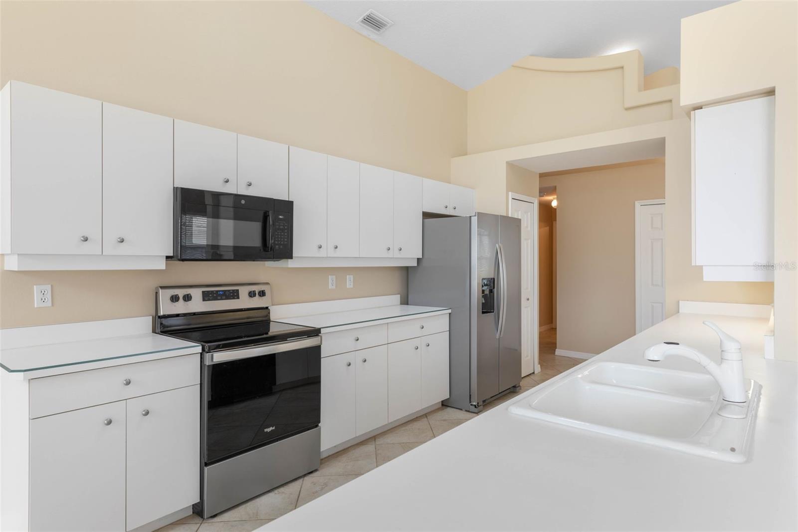 Image 12 of 100 For 60 Villa Lago Lane