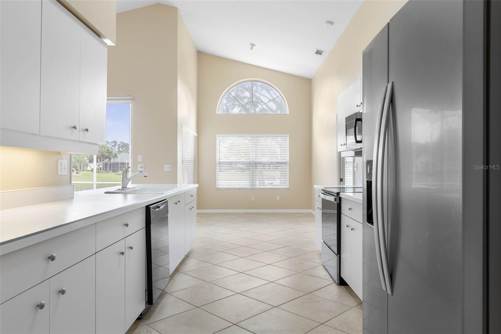 Image 15 of 100 For 60 Villa Lago Lane