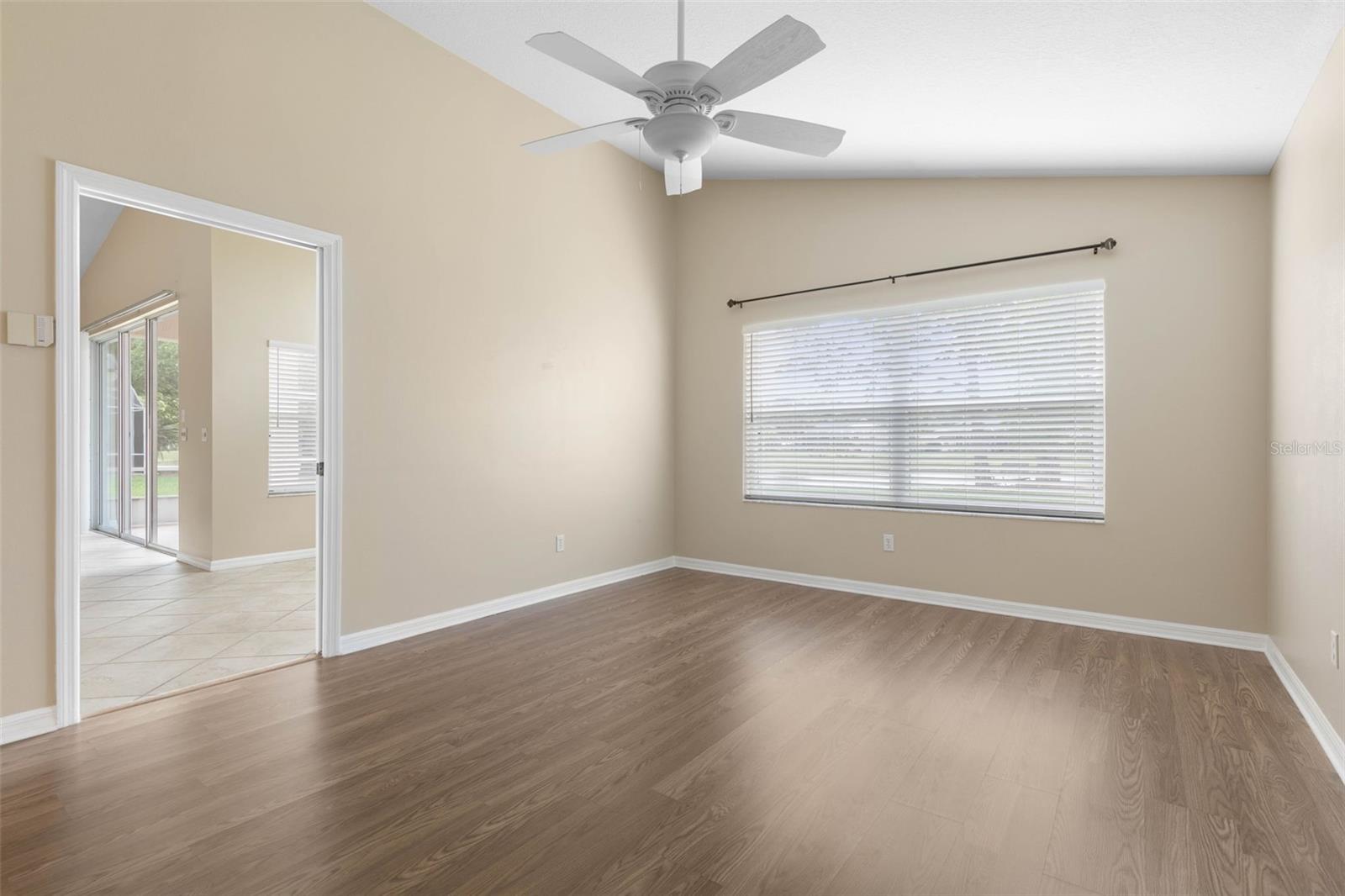 Image 17 of 100 For 60 Villa Lago Lane