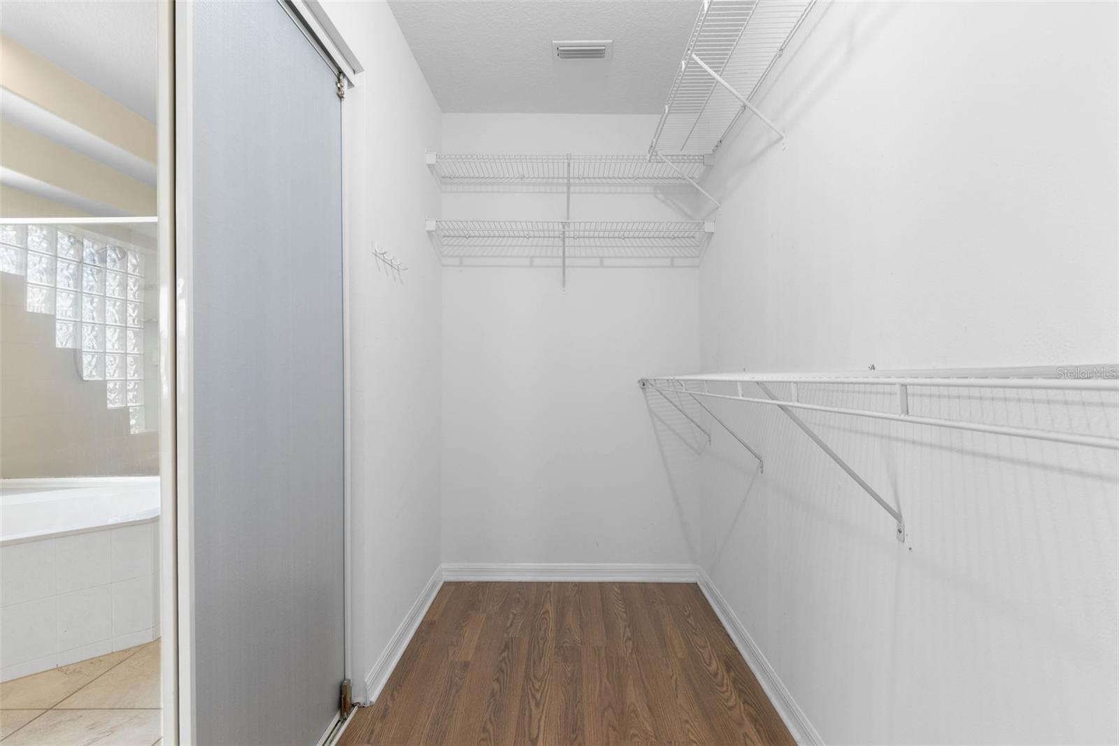 Image 23 of 100 For 60 Villa Lago Lane