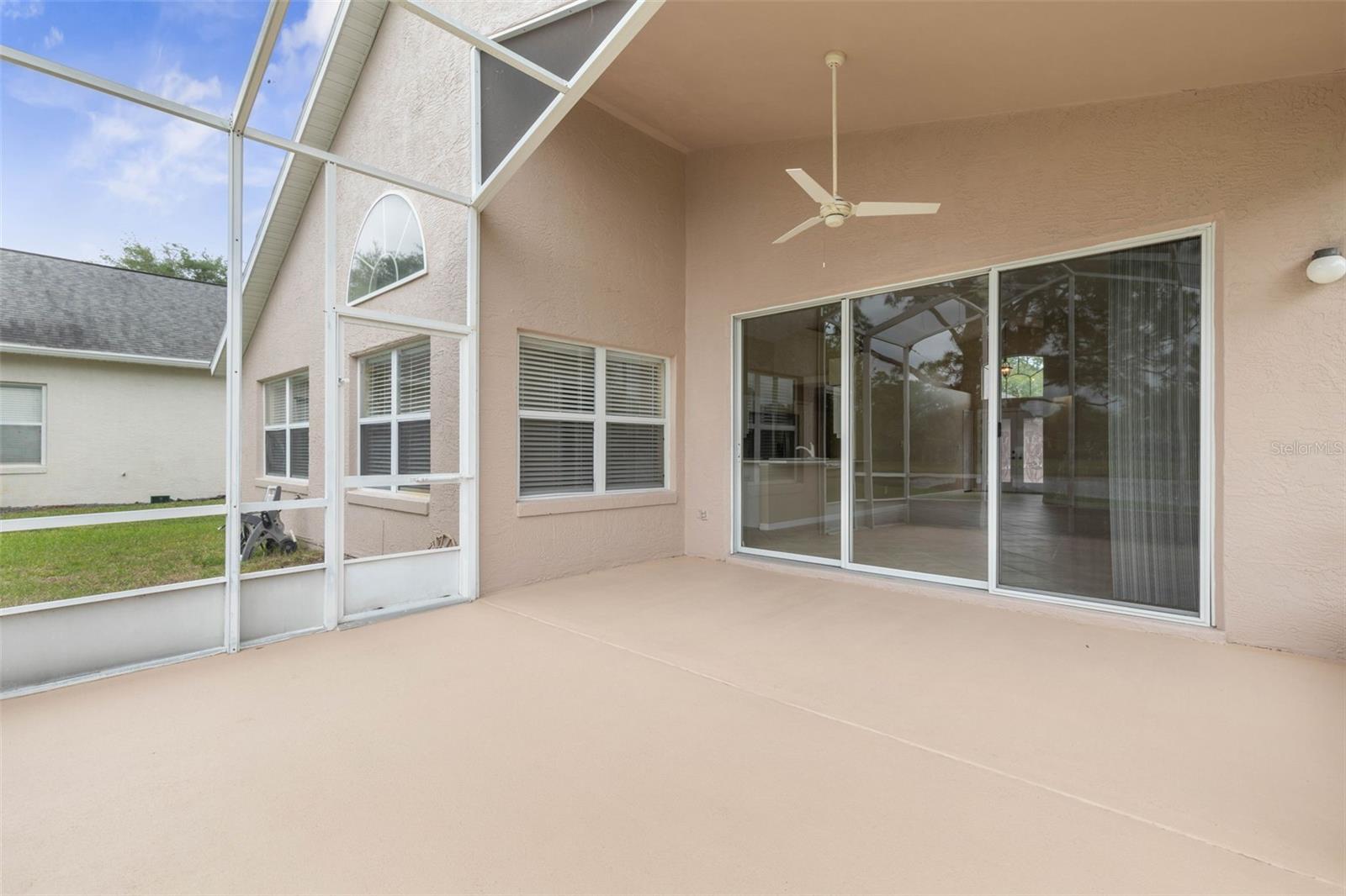 Image 34 of 100 For 60 Villa Lago Lane