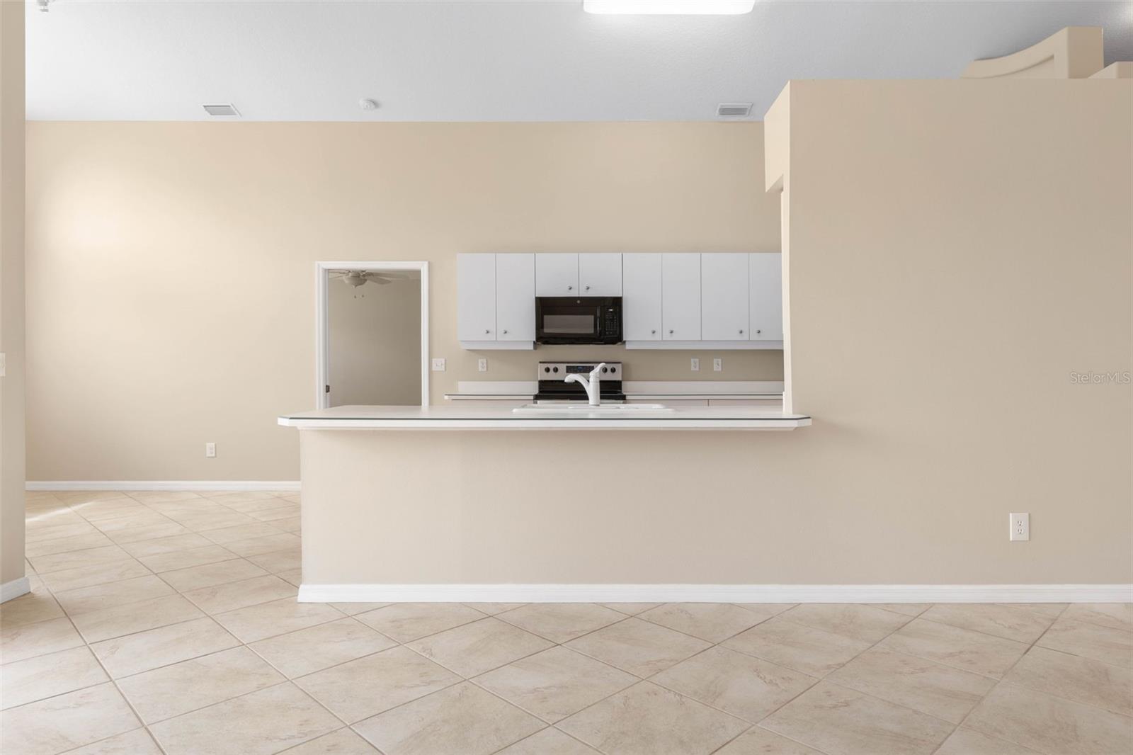 Image 8 of 100 For 60 Villa Lago Lane