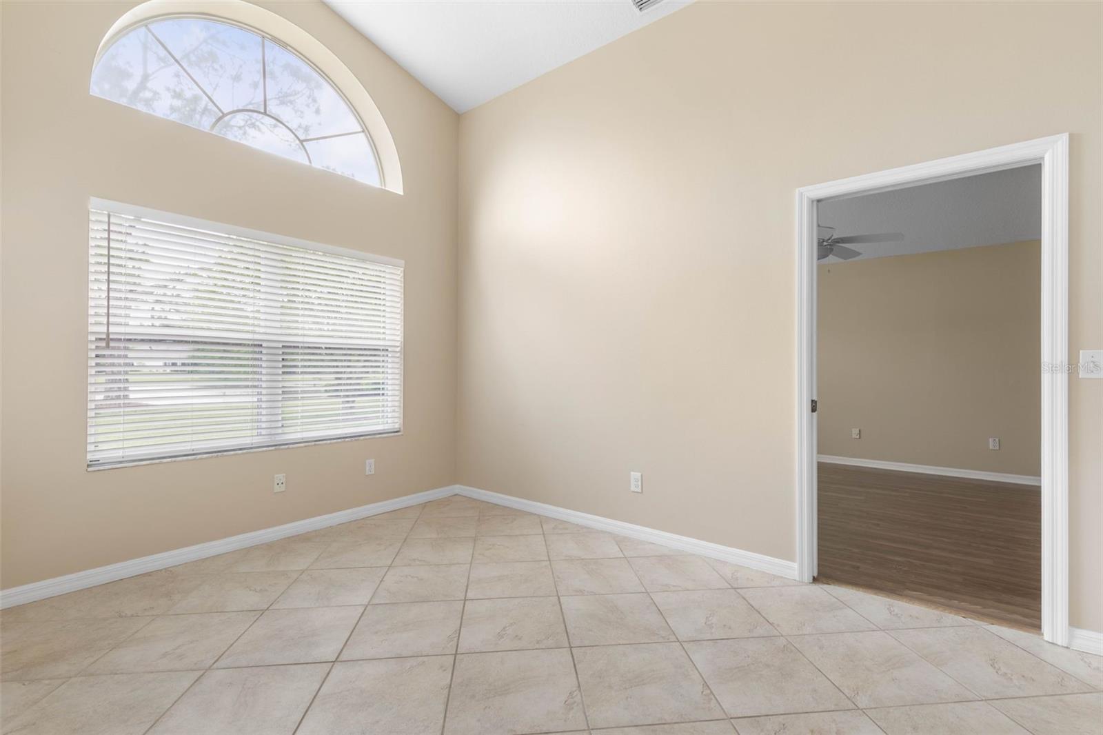 Image 9 of 100 For 60 Villa Lago Lane