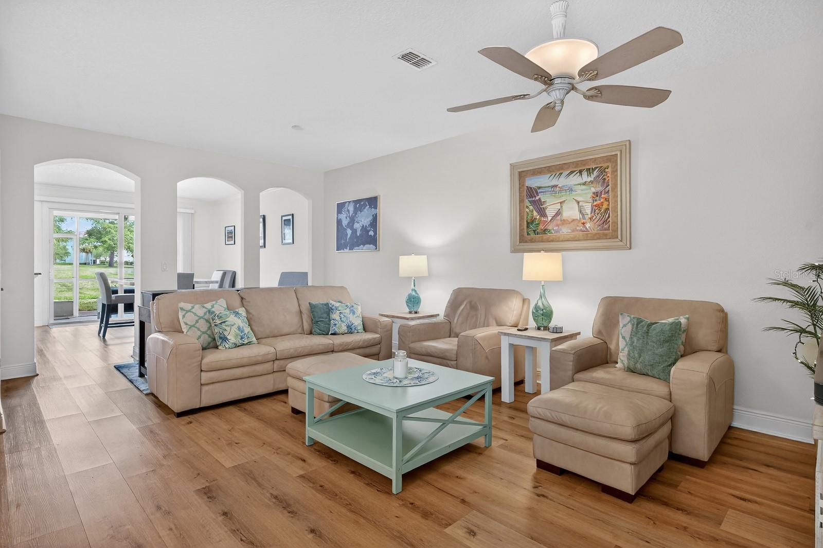 Image 13 of 41 For 200 Riverview Bend S 915