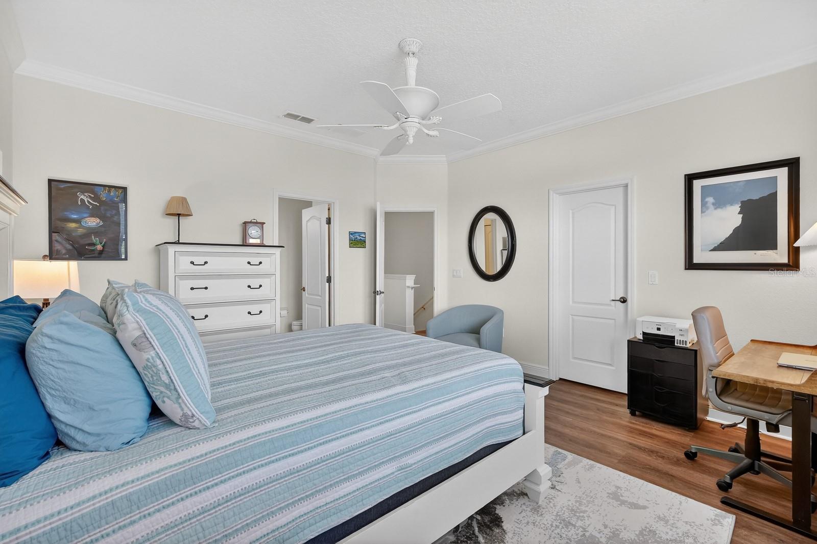 Image 4 of 41 For 200 Riverview Bend S 915