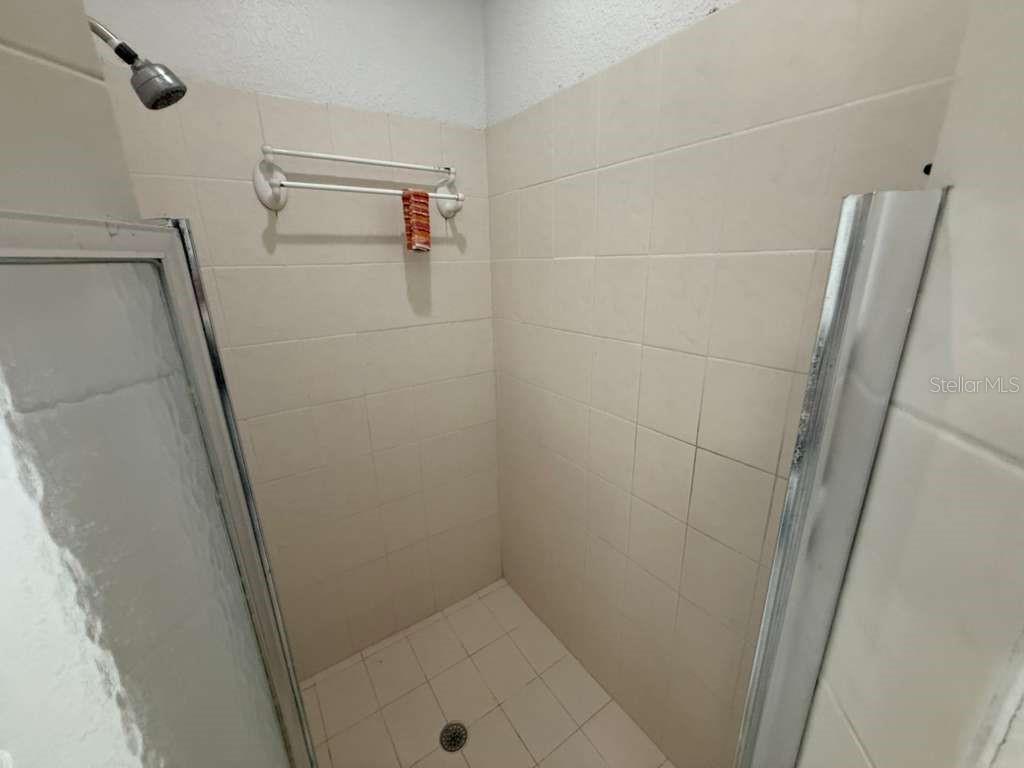 Image 12 of 17 For 4100 Temple Street