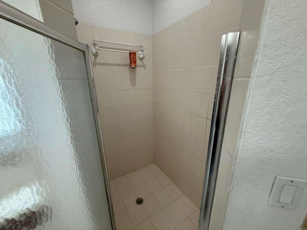 Image 13 of 17 For 4100 Temple Street