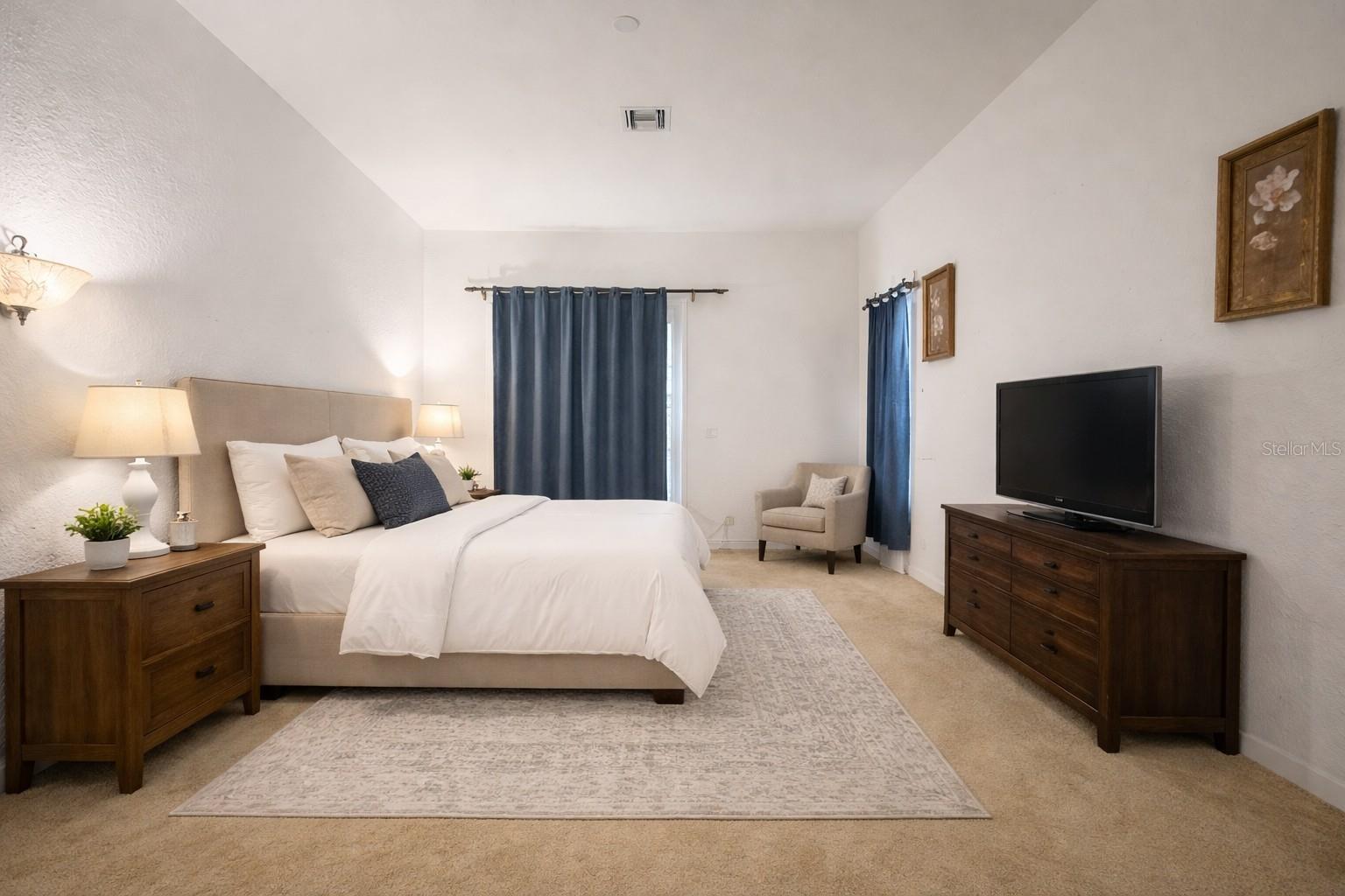 Image 9 of 17 For 4100 Temple Street