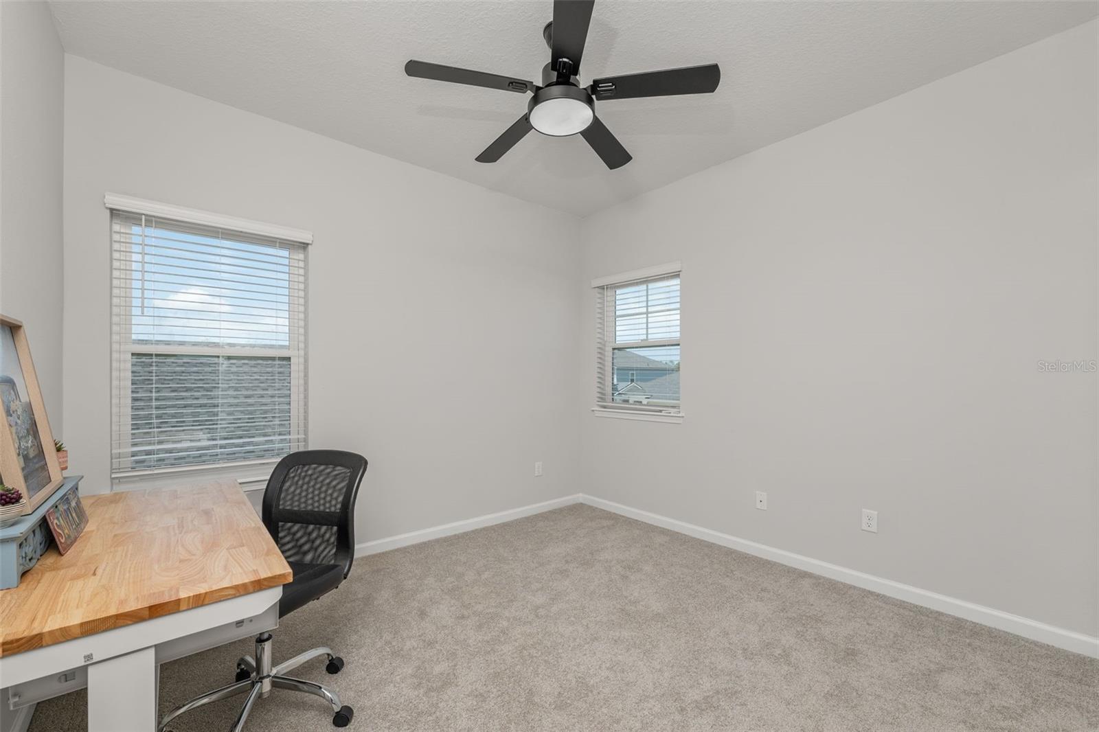 Image 32 of 54 For 121 Nighthawk Lane