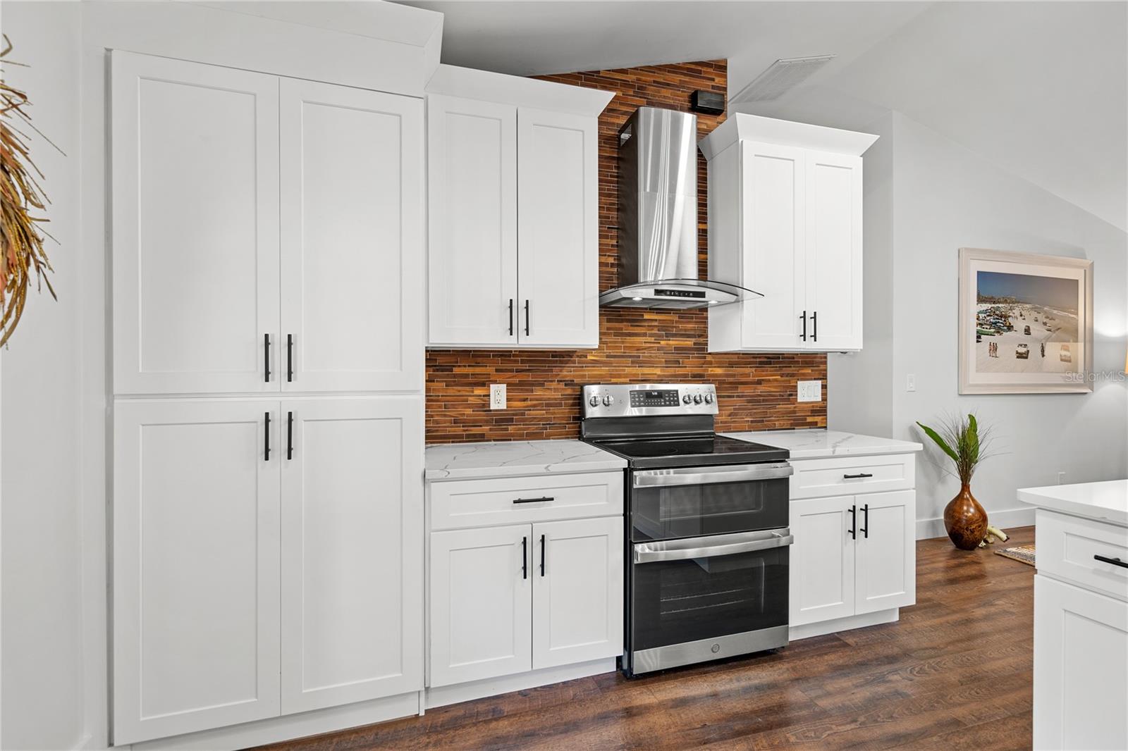 Image 12 of 37 For 54 Fordham Lane