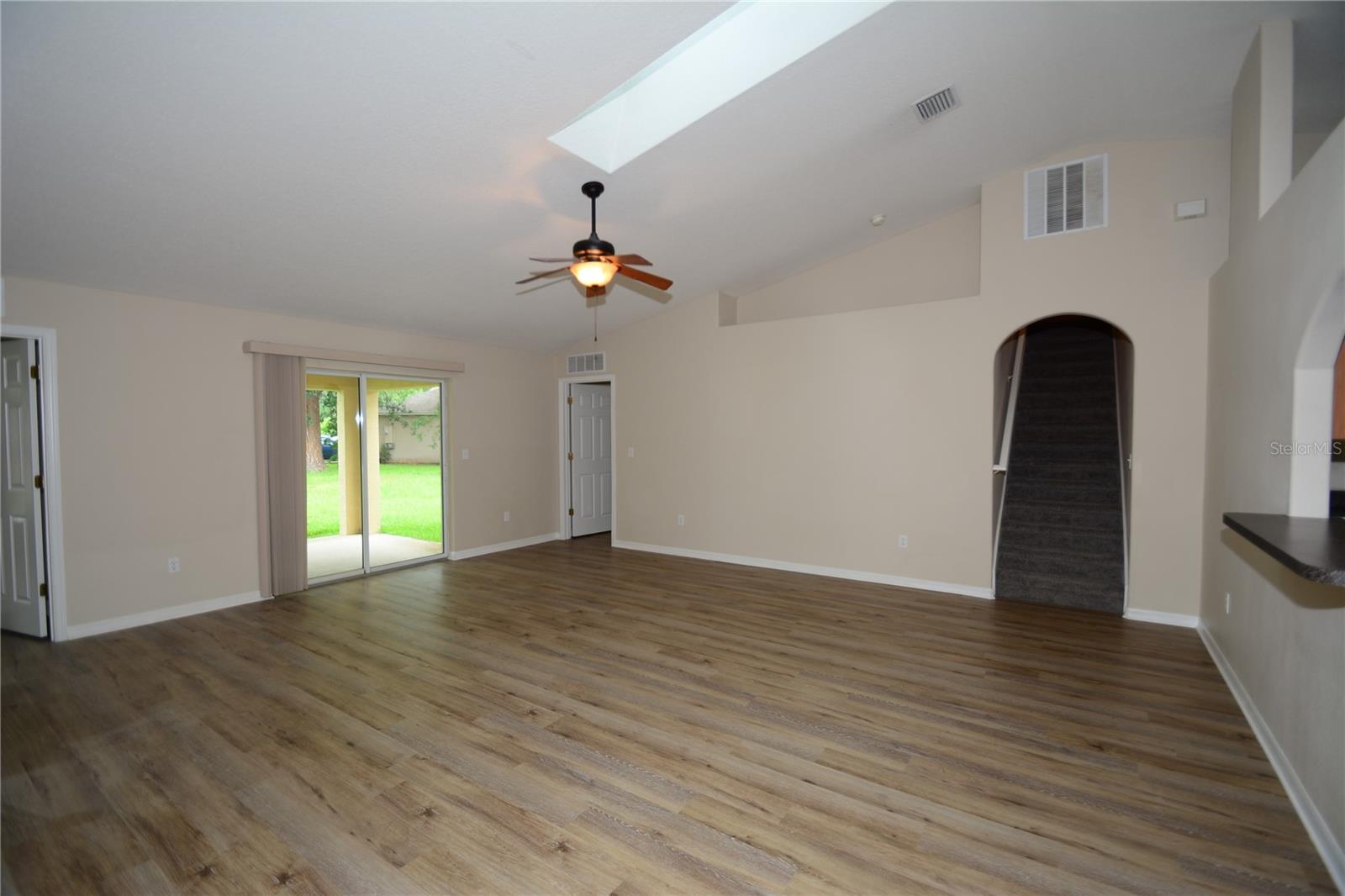 Image 12 of 42 For 20 Wheeler Lane