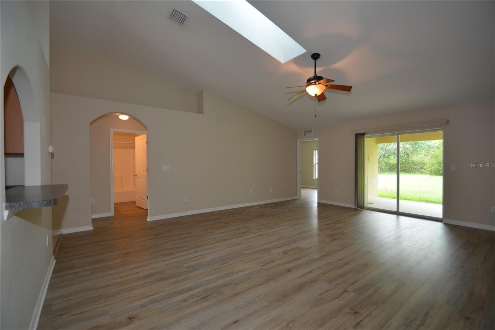 Image 14 of 42 For 20 Wheeler Lane