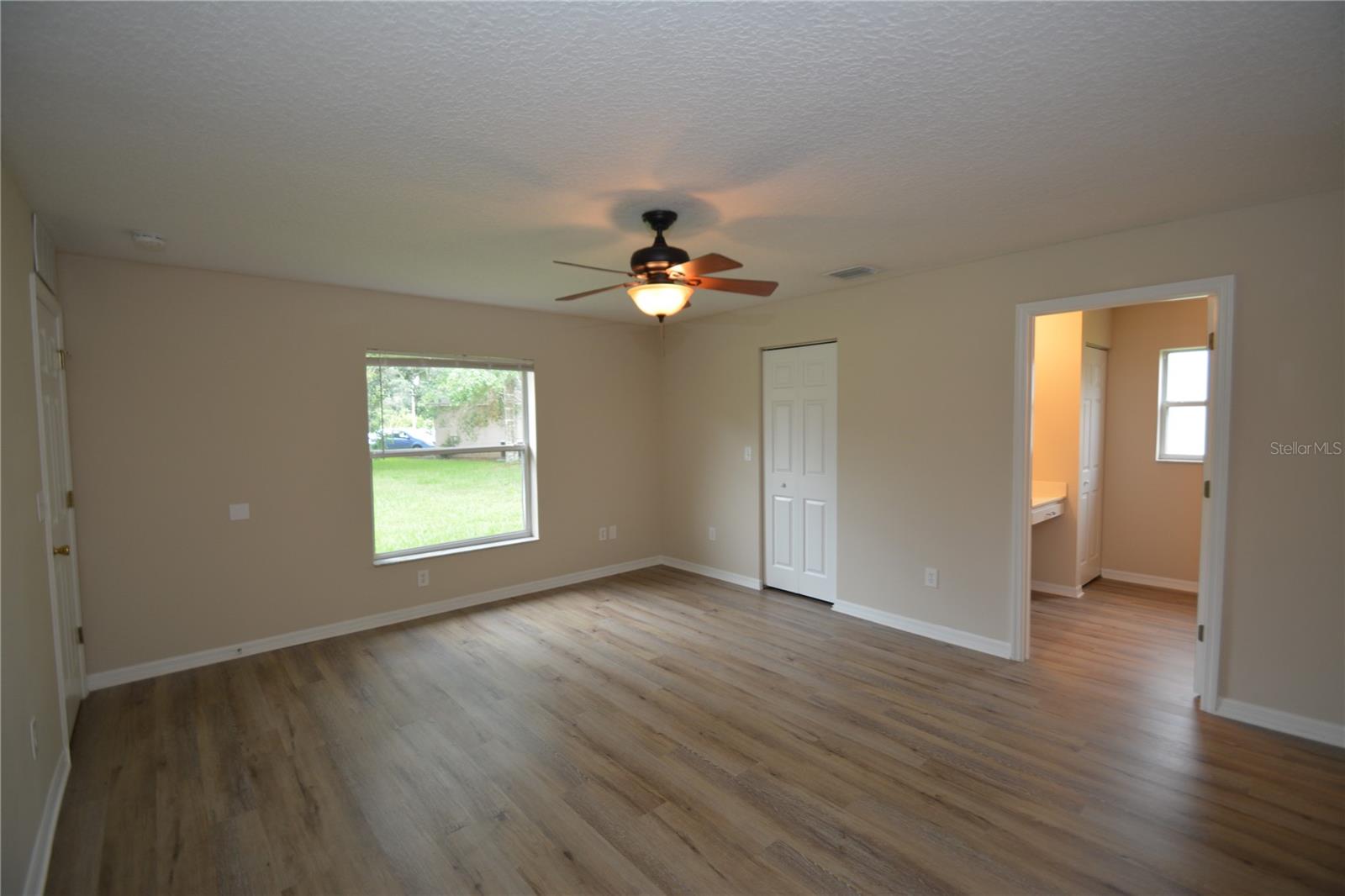 Image 17 of 42 For 20 Wheeler Lane