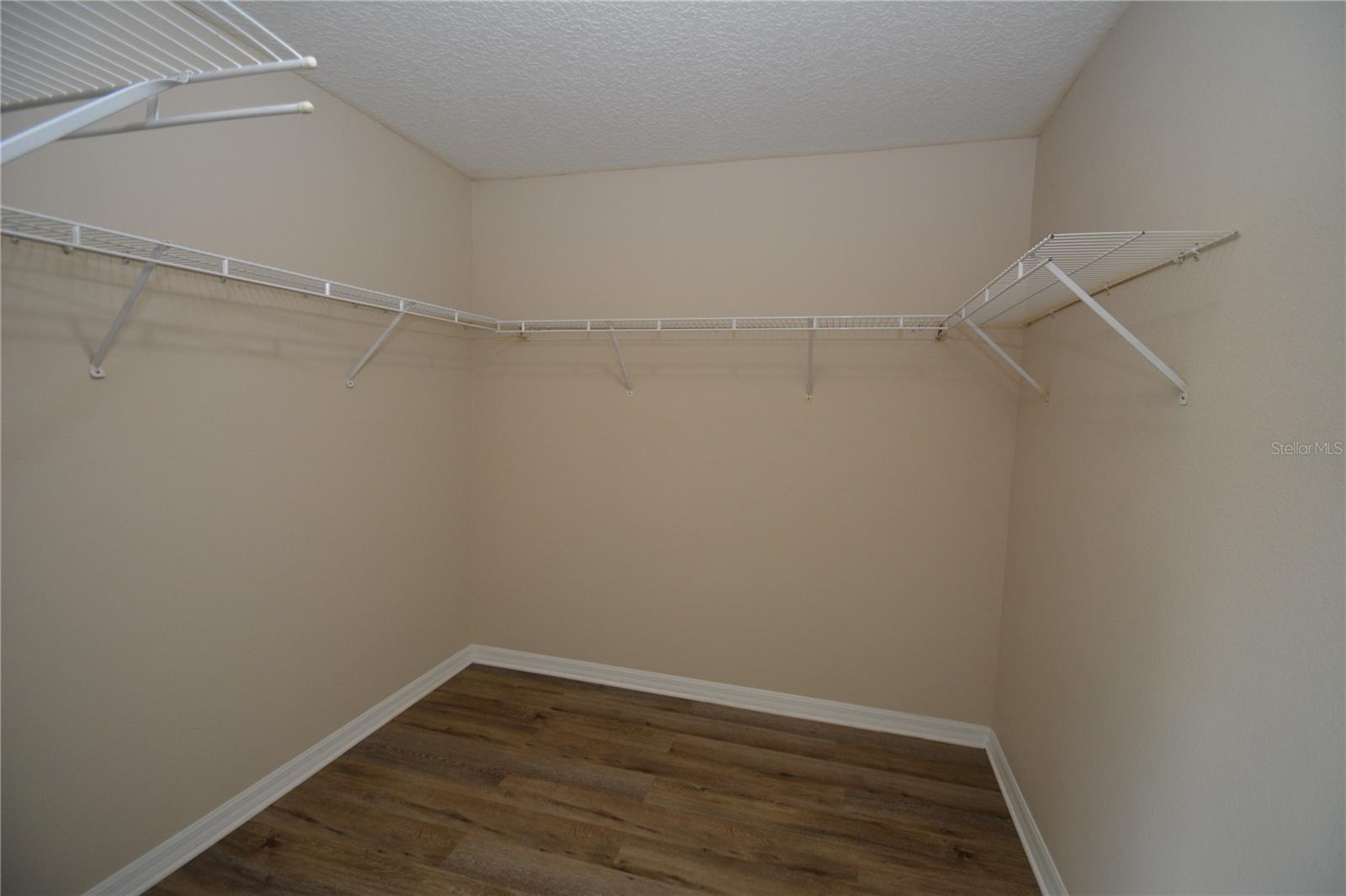 Image 19 of 42 For 20 Wheeler Lane