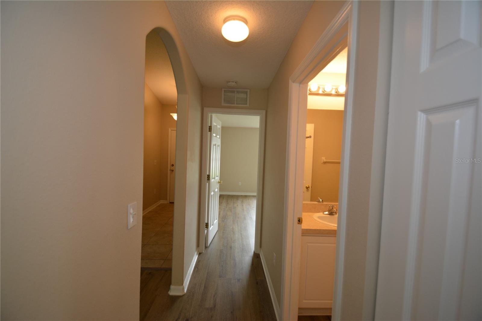 Image 22 of 42 For 20 Wheeler Lane