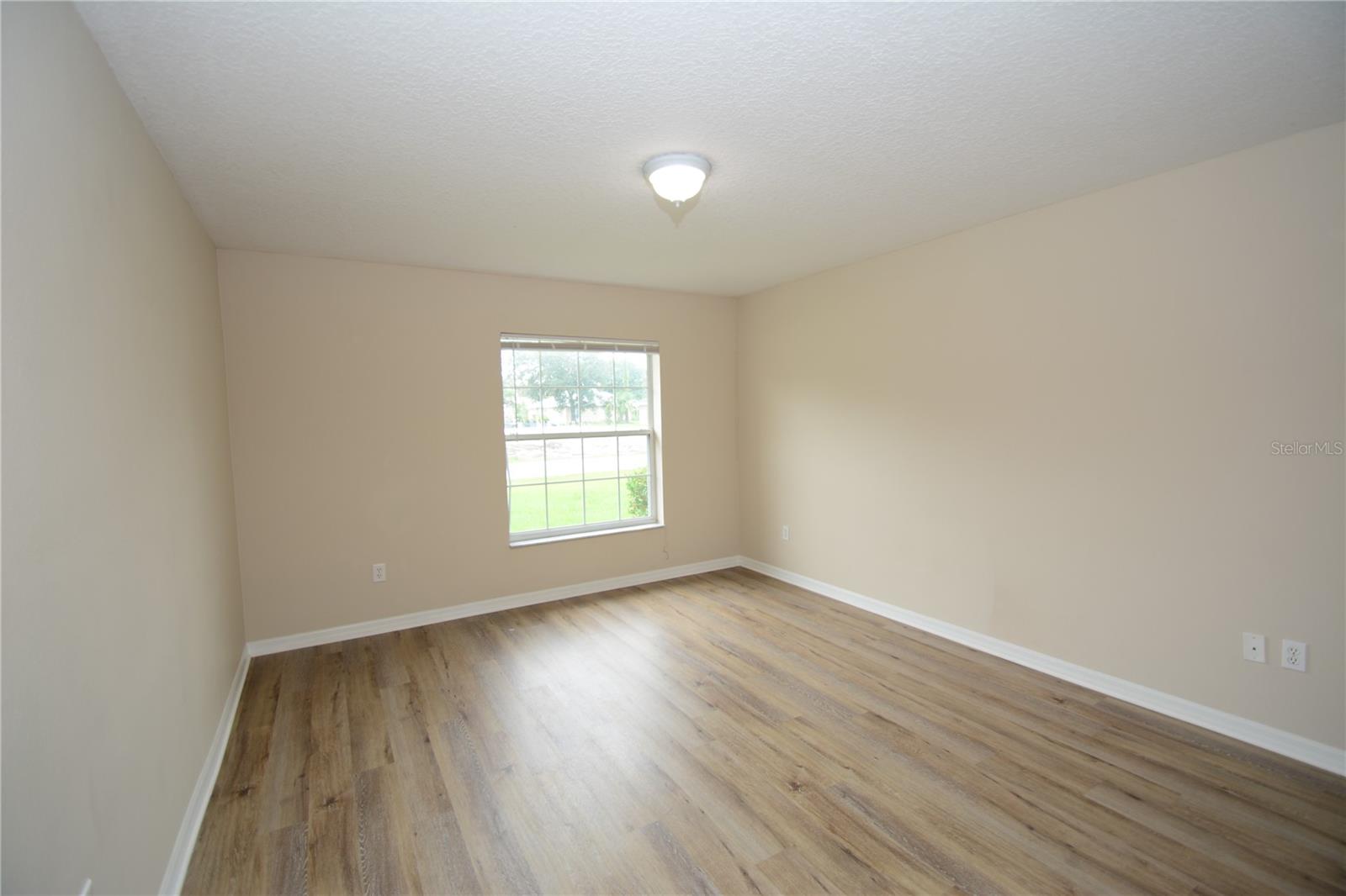 Image 23 of 42 For 20 Wheeler Lane