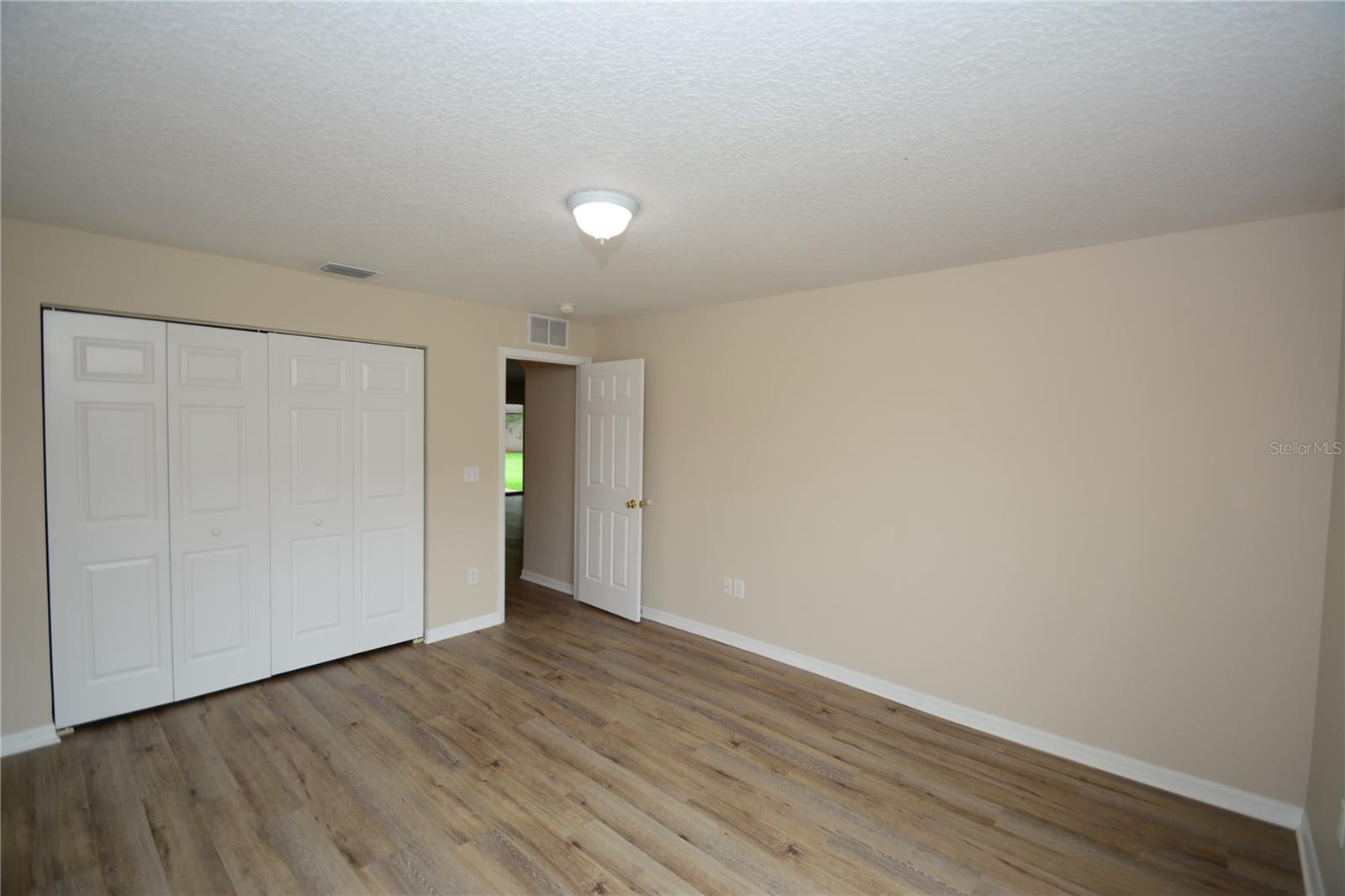 Image 25 of 42 For 20 Wheeler Lane