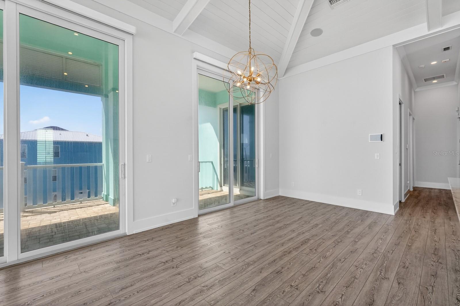 Image 17 of 80 For 1301 Ocean Shore Boulevard