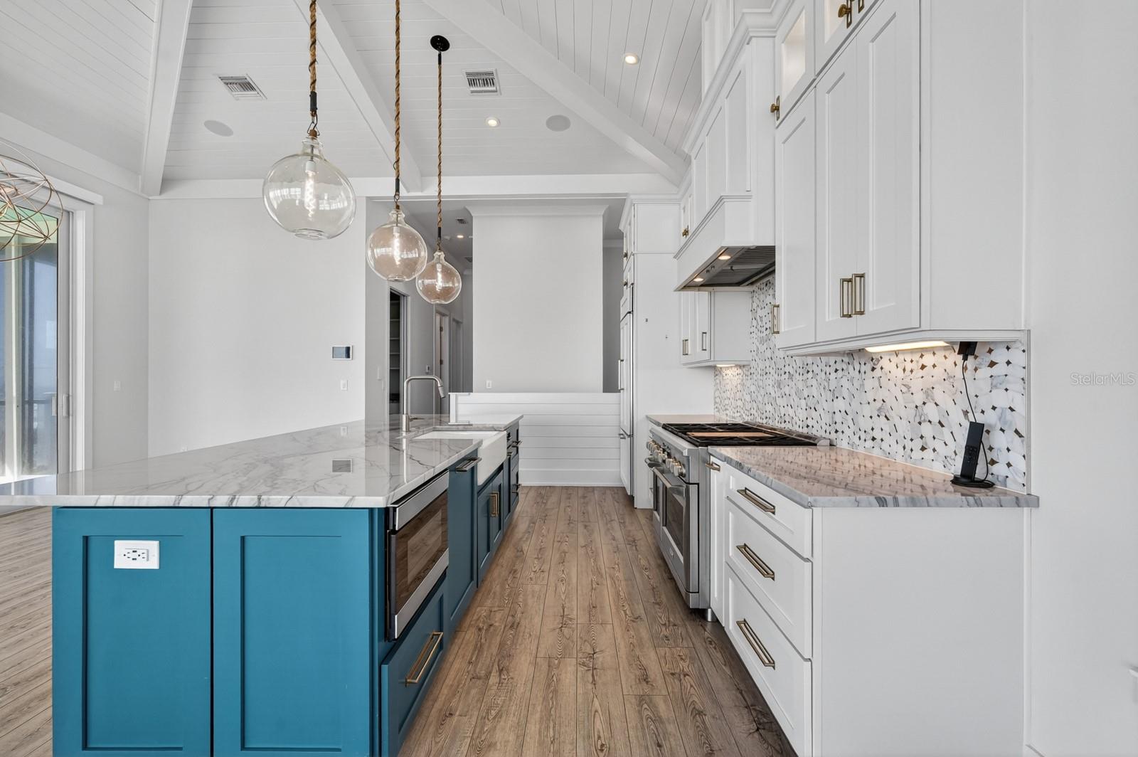 Image 27 of 80 For 1301 Ocean Shore Boulevard