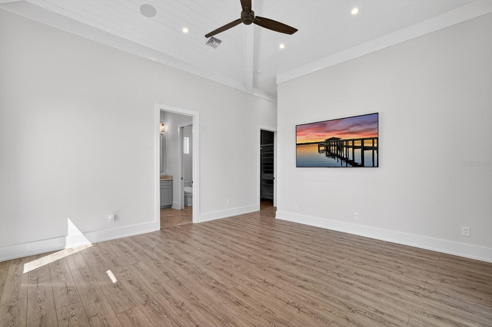 Image 31 of 80 For 1301 Ocean Shore Boulevard