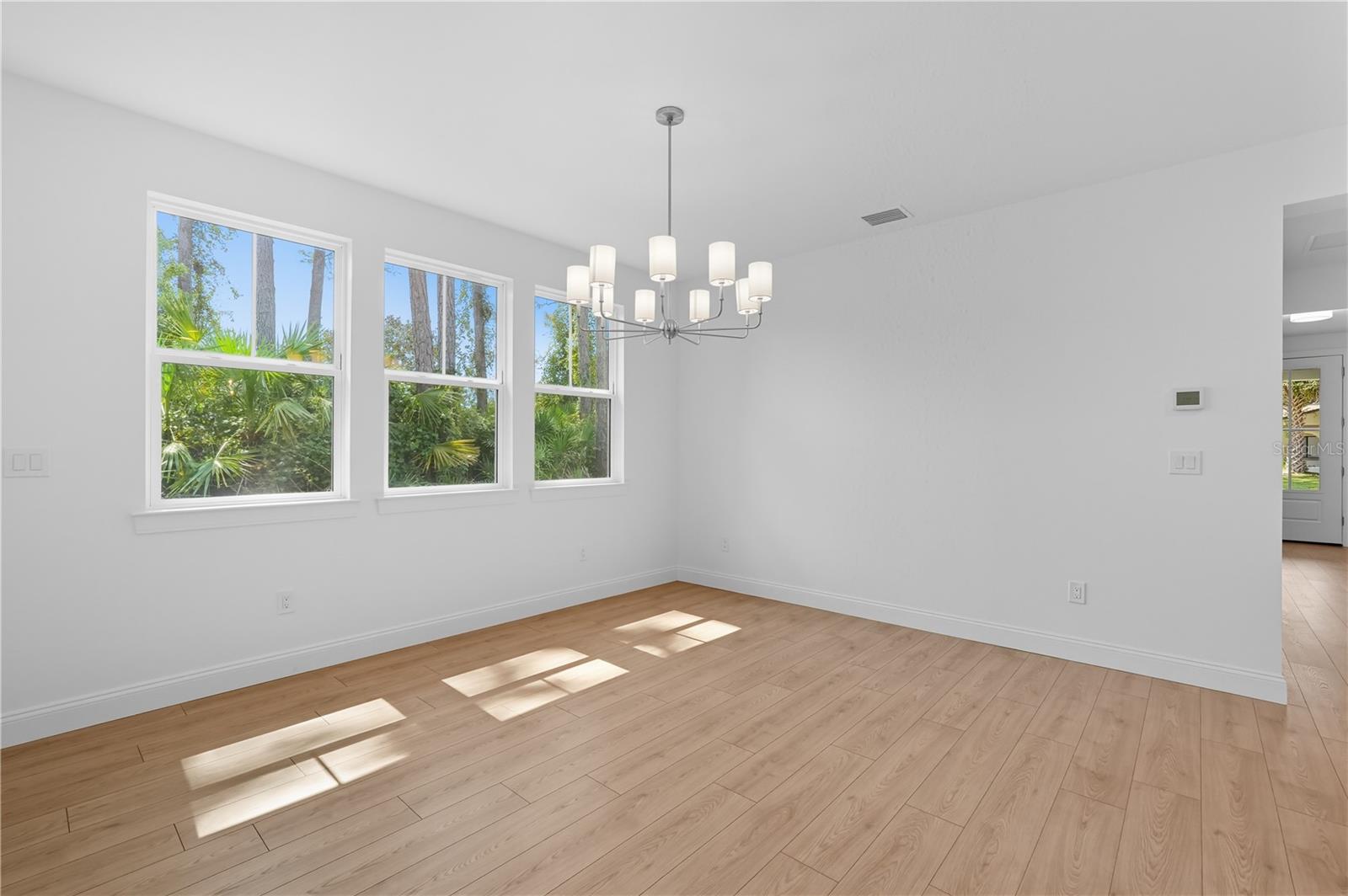 Listing photo id 17 for 36 Brockton Lane