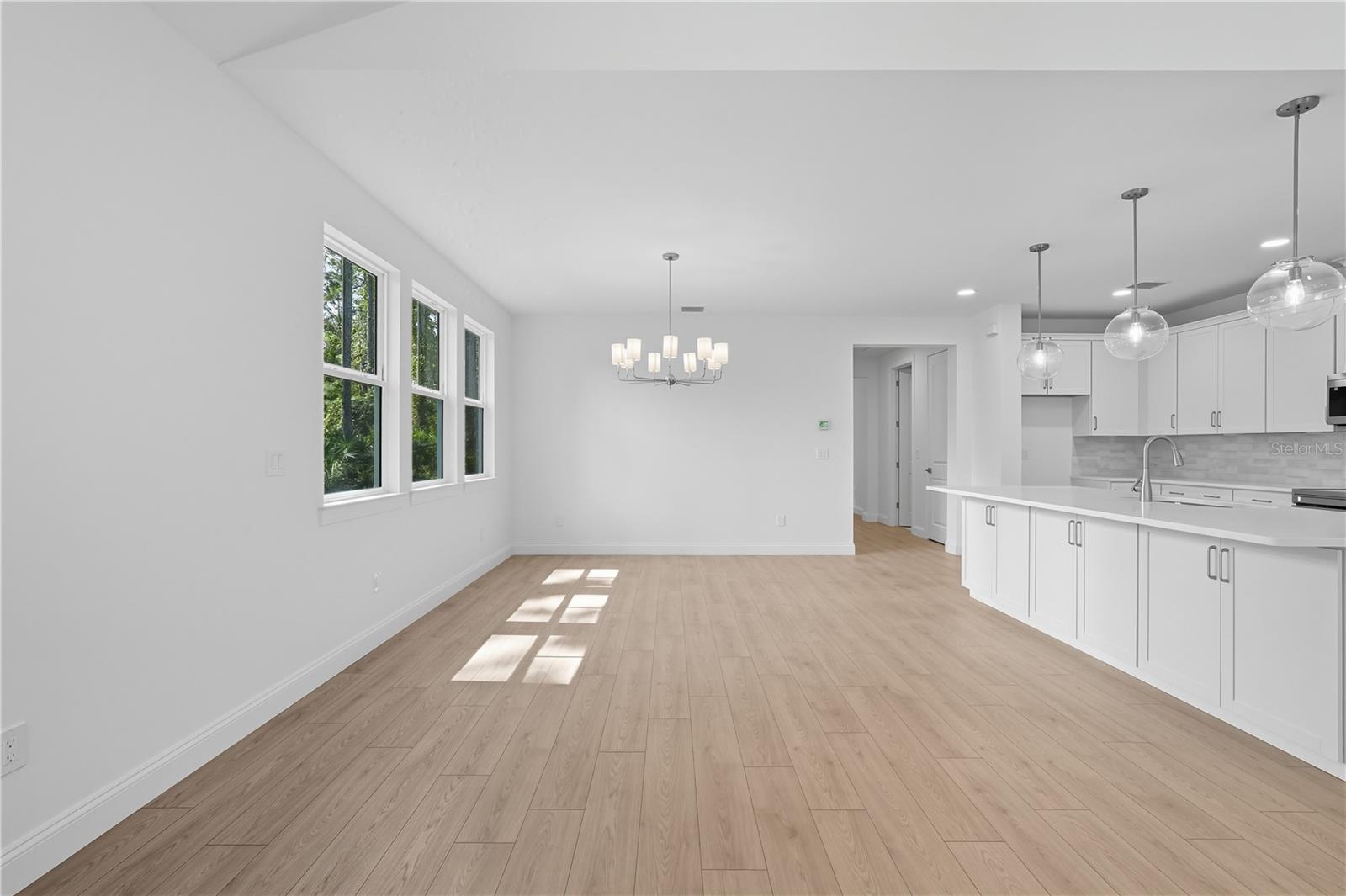 Listing photo id 18 for 36 Brockton Lane