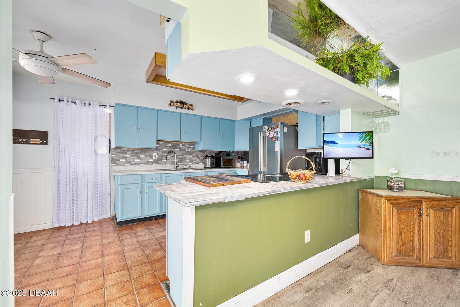 Image 11 of 28 For 4322 Atlantic Avenue