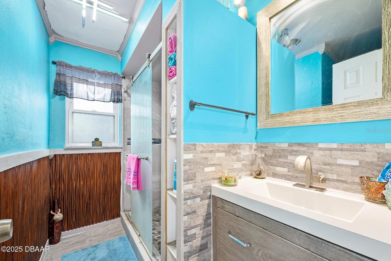 Image 8 of 28 For 4322 Atlantic Avenue