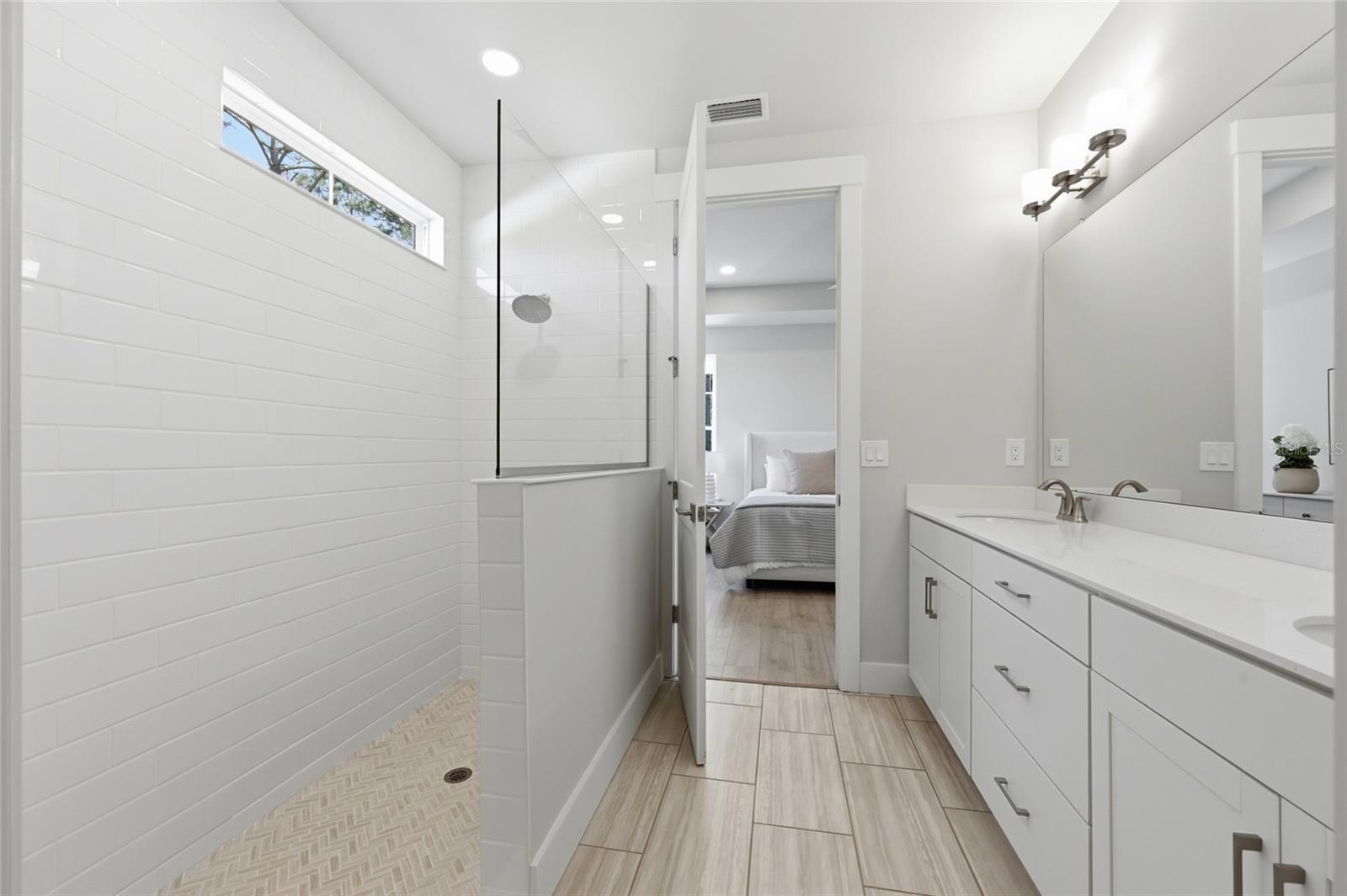 Image 23 of 45 For 88 Laramie Drive