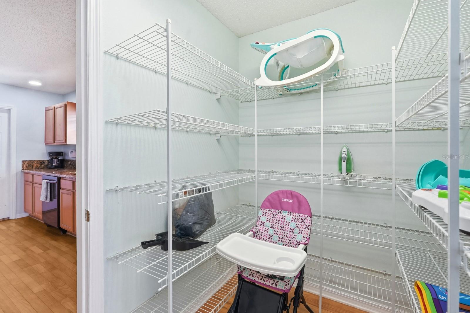 Listing photo id 19 for 14 Roxanne Lane