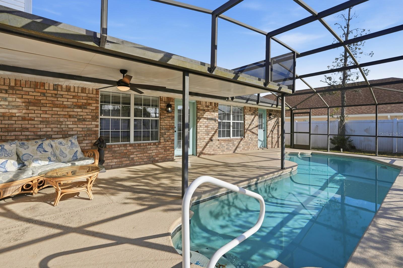 Listing photo id 33 for 14 Roxanne Lane