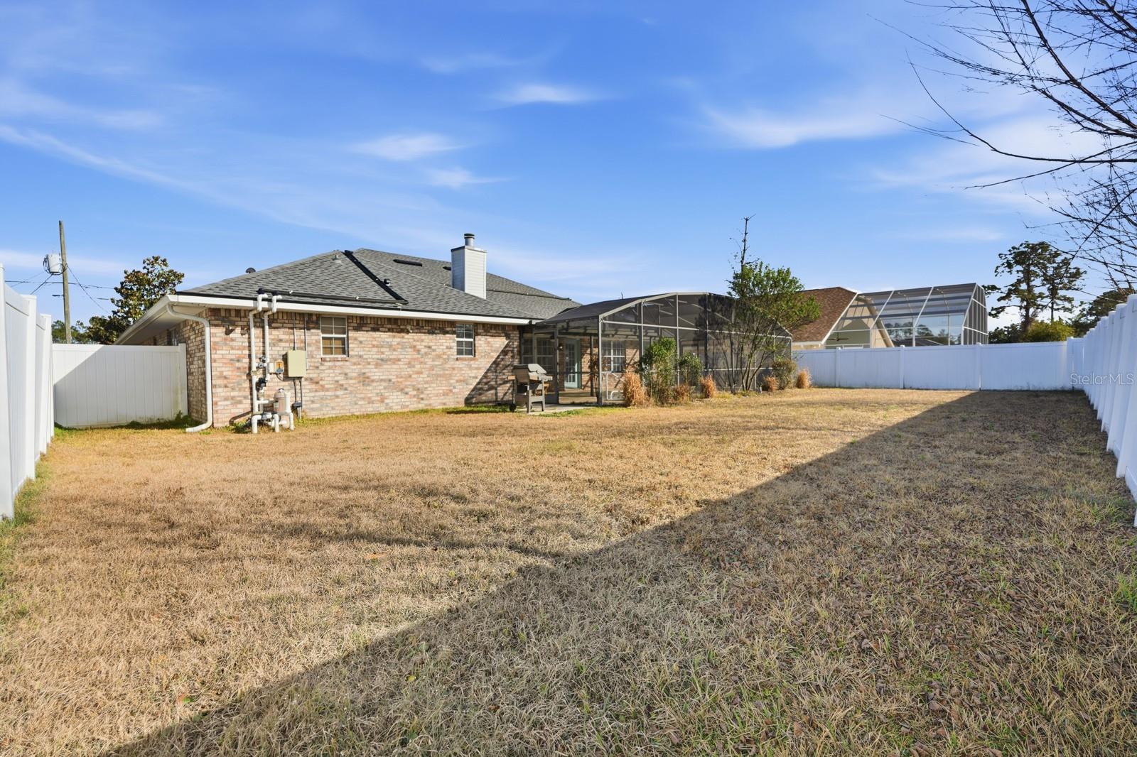 Listing photo id 36 for 14 Roxanne Lane