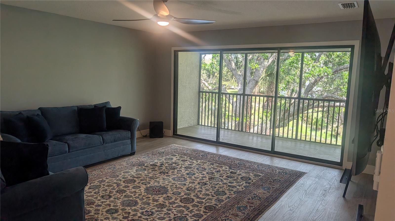 Image 12 of 37 For 19 River Landing Drive